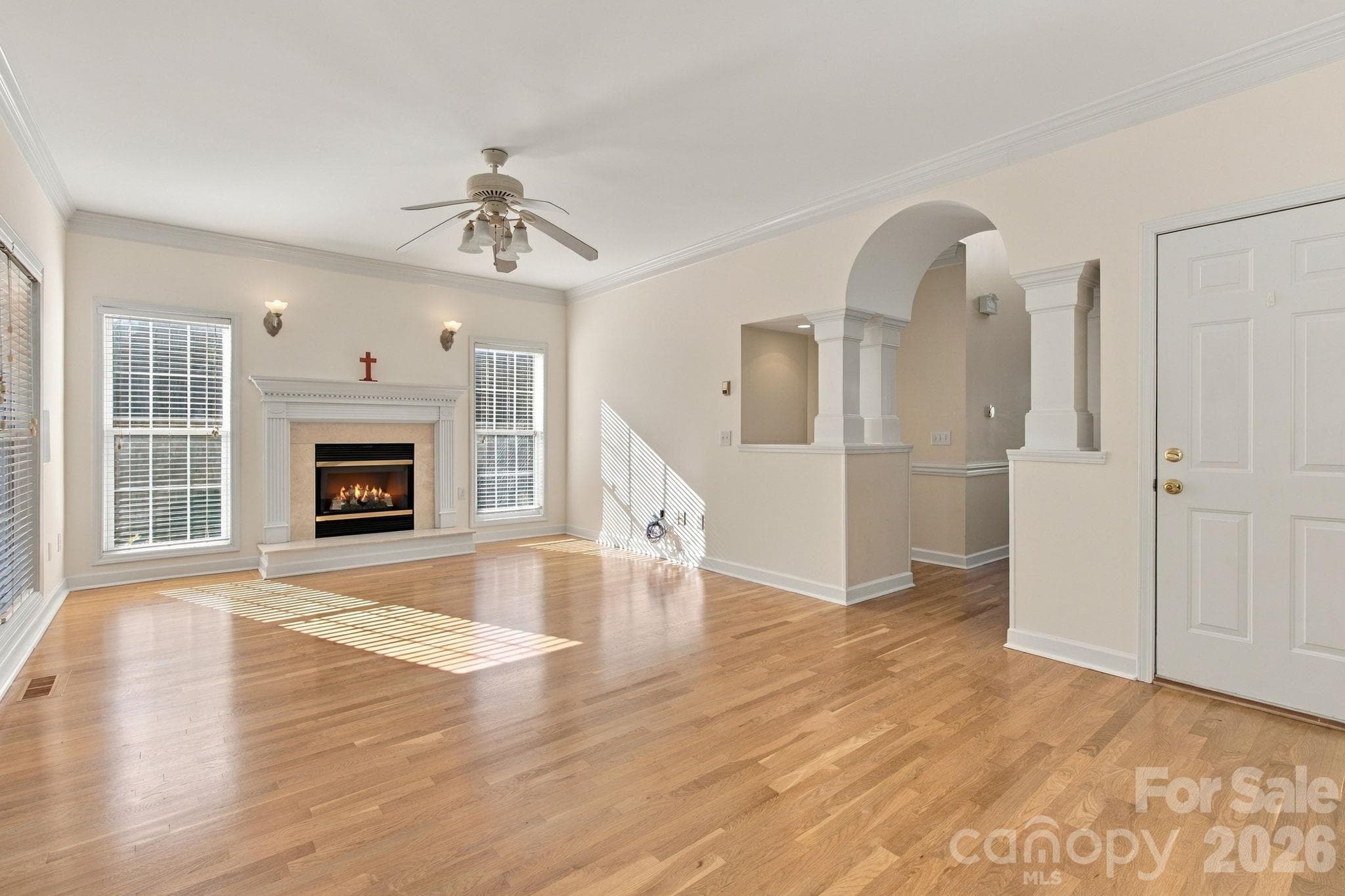 Single Family Residence at 5045 Old River Drive, Hickory, photo 4 of 47