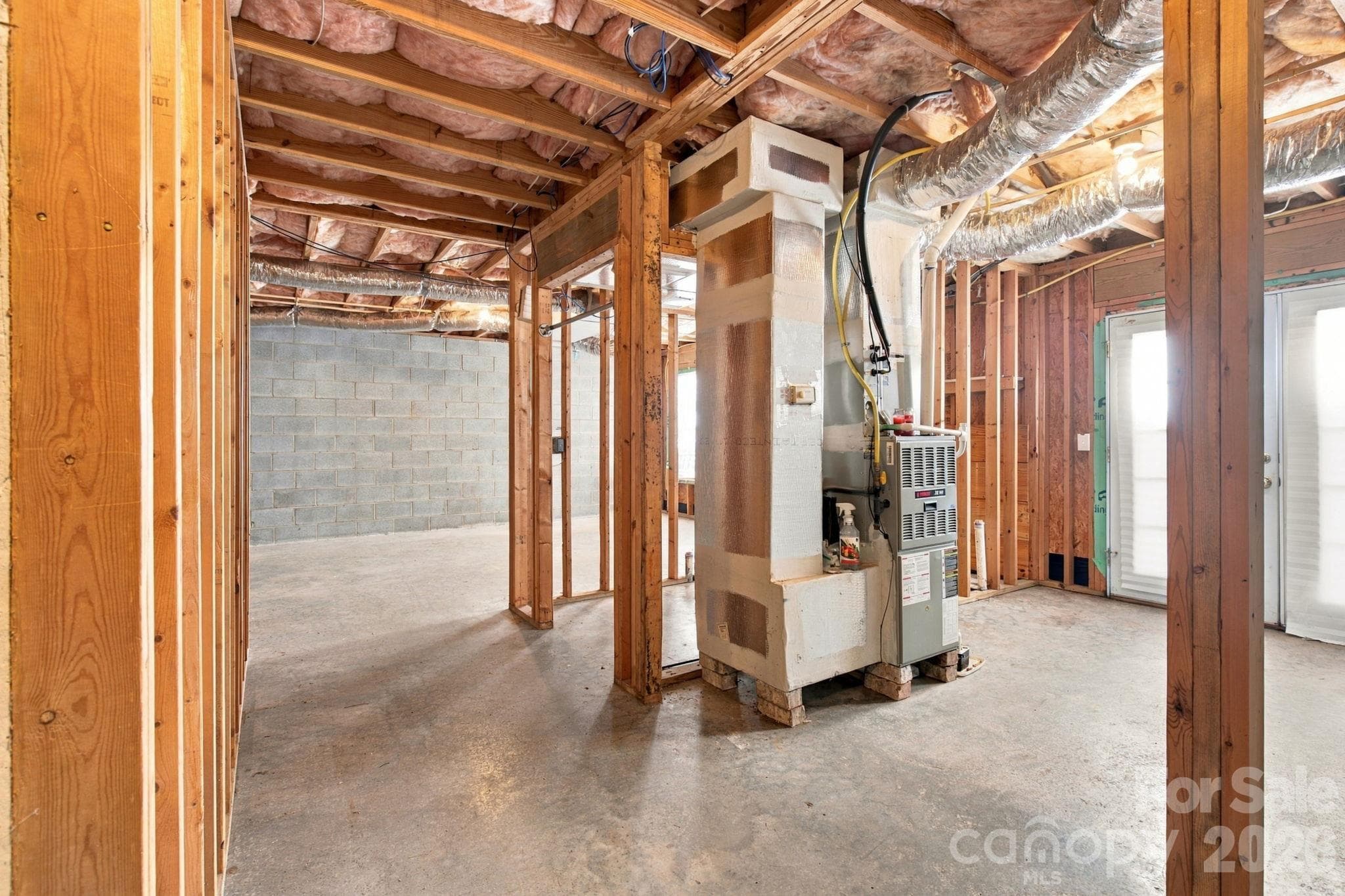 Single Family Residence at 5045 Old River Drive, Hickory, photo 35 of 47