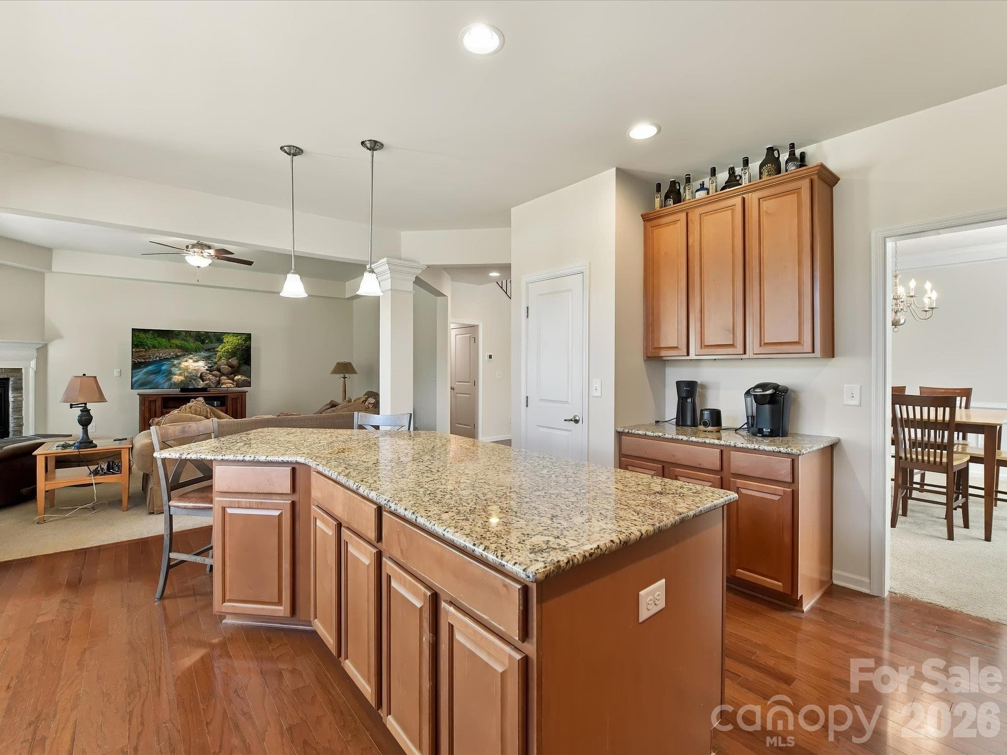 Single Family Residence at 11606 Warfield Avenue, Huntersville, photo 14 of 48