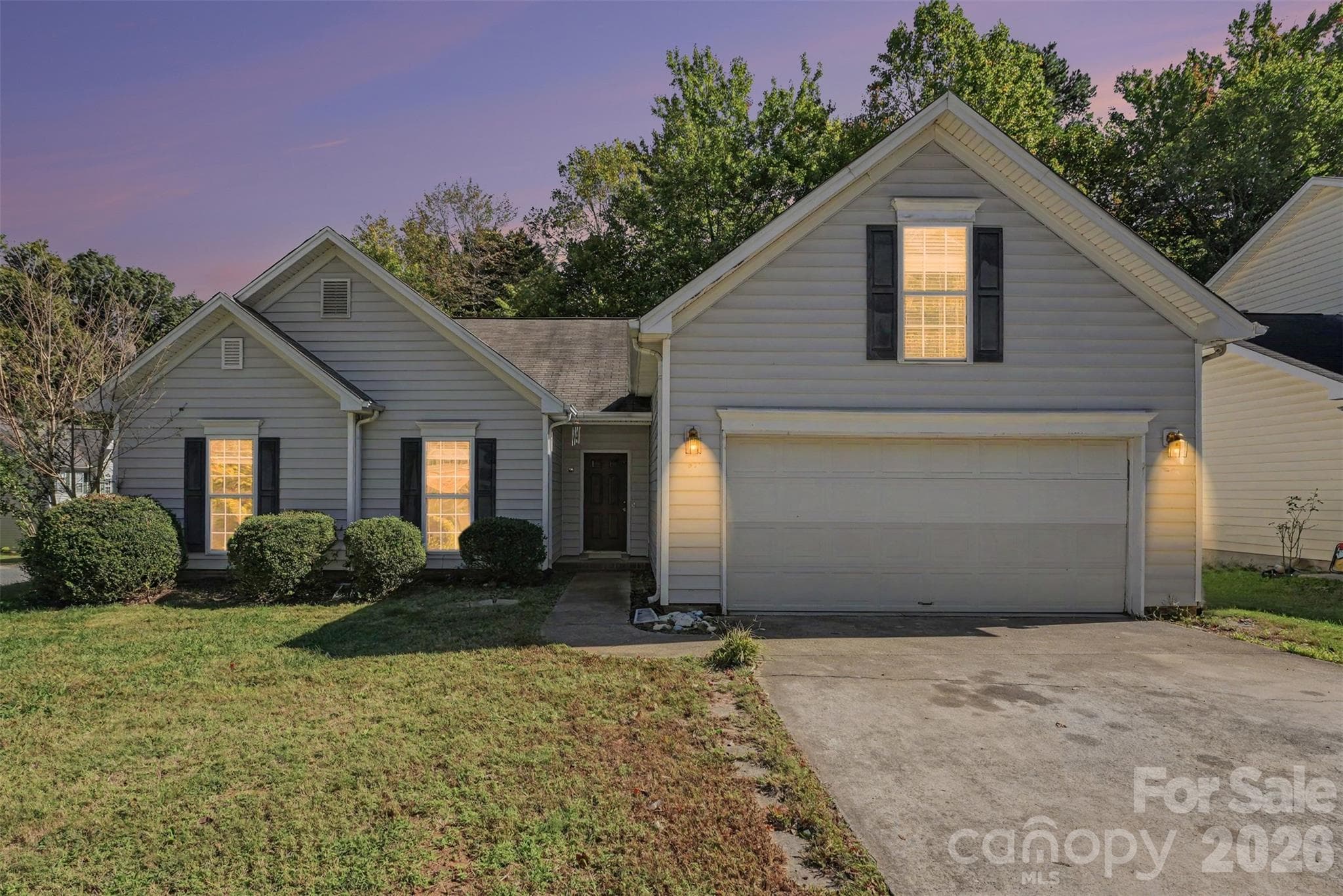 Single Family Residence at 131 Devon Forest Drive, Mooresville, photo 2 of 44