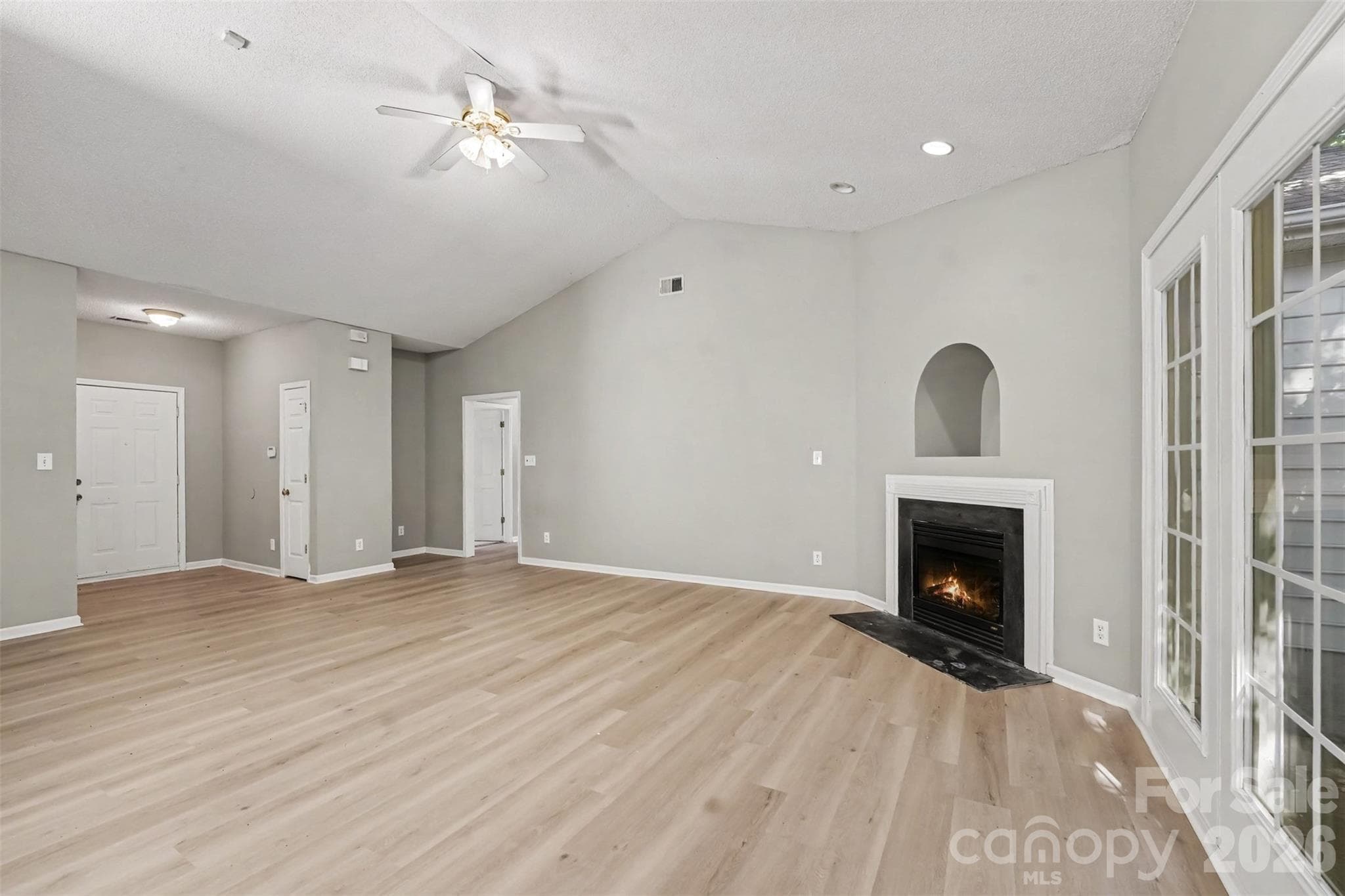 Single Family Residence at 131 Devon Forest Drive, Mooresville, photo 12 of 44
