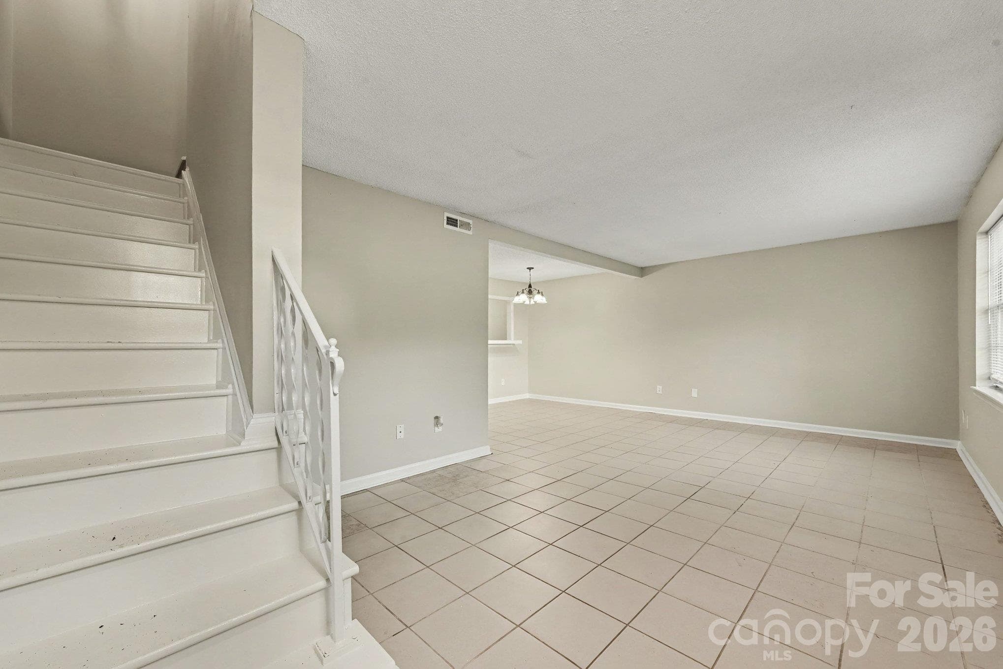 Condominium at 11059 Hunter Trail Lane, Charlotte, photo 3 of 18