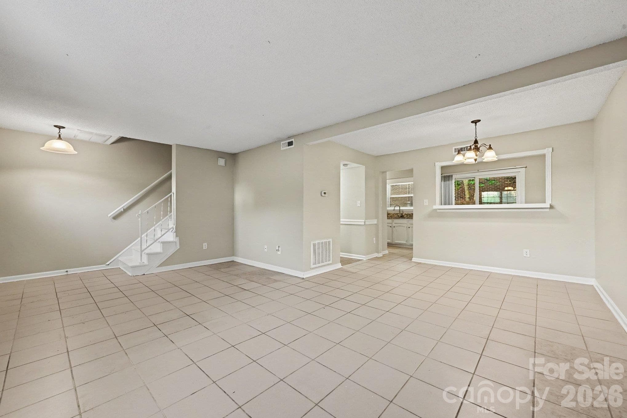 Condominium at 11059 Hunter Trail Lane, Charlotte, photo 4 of 18