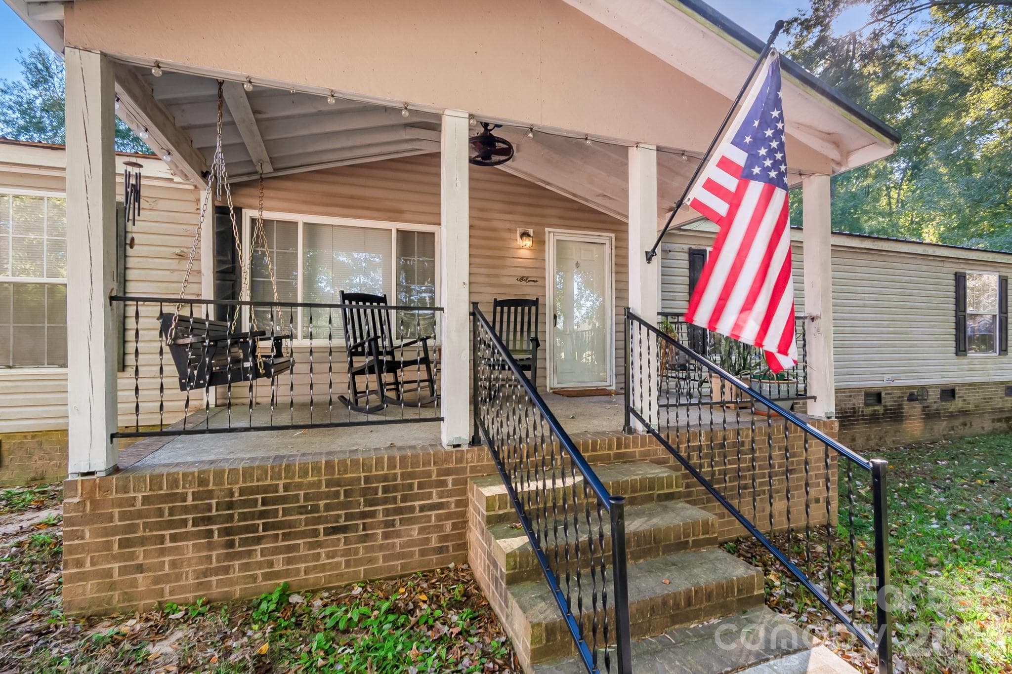 Single Family Residence at 803 Gw Broome Road, Monroe, photo 2 of 41