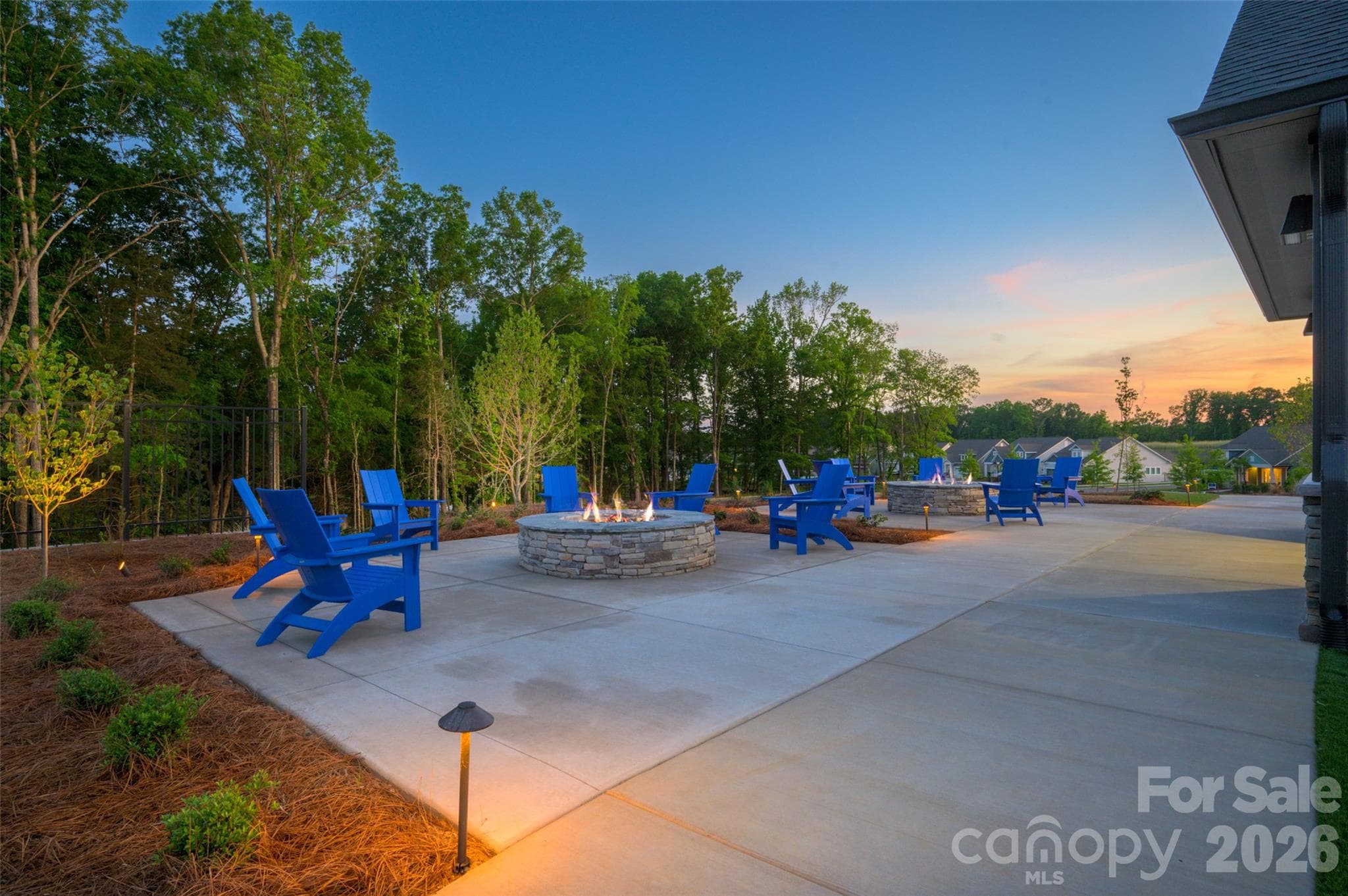 Single Family Residence at 1213 Fen Lane, Waxhaw, photo 10 of 16