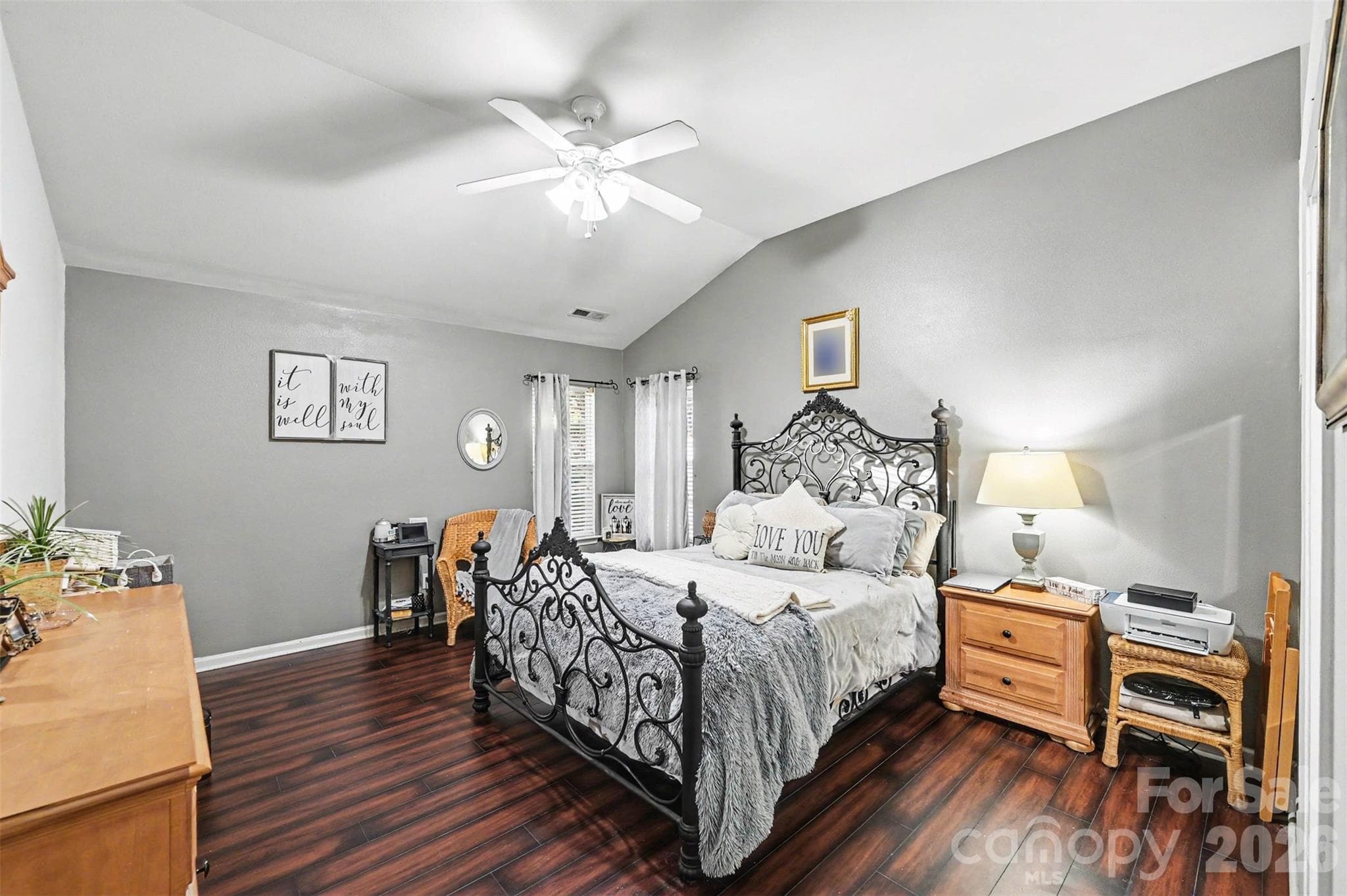 Single Family Residence at 16023 Circlegreen Drive, Charlotte, photo 16 of 28