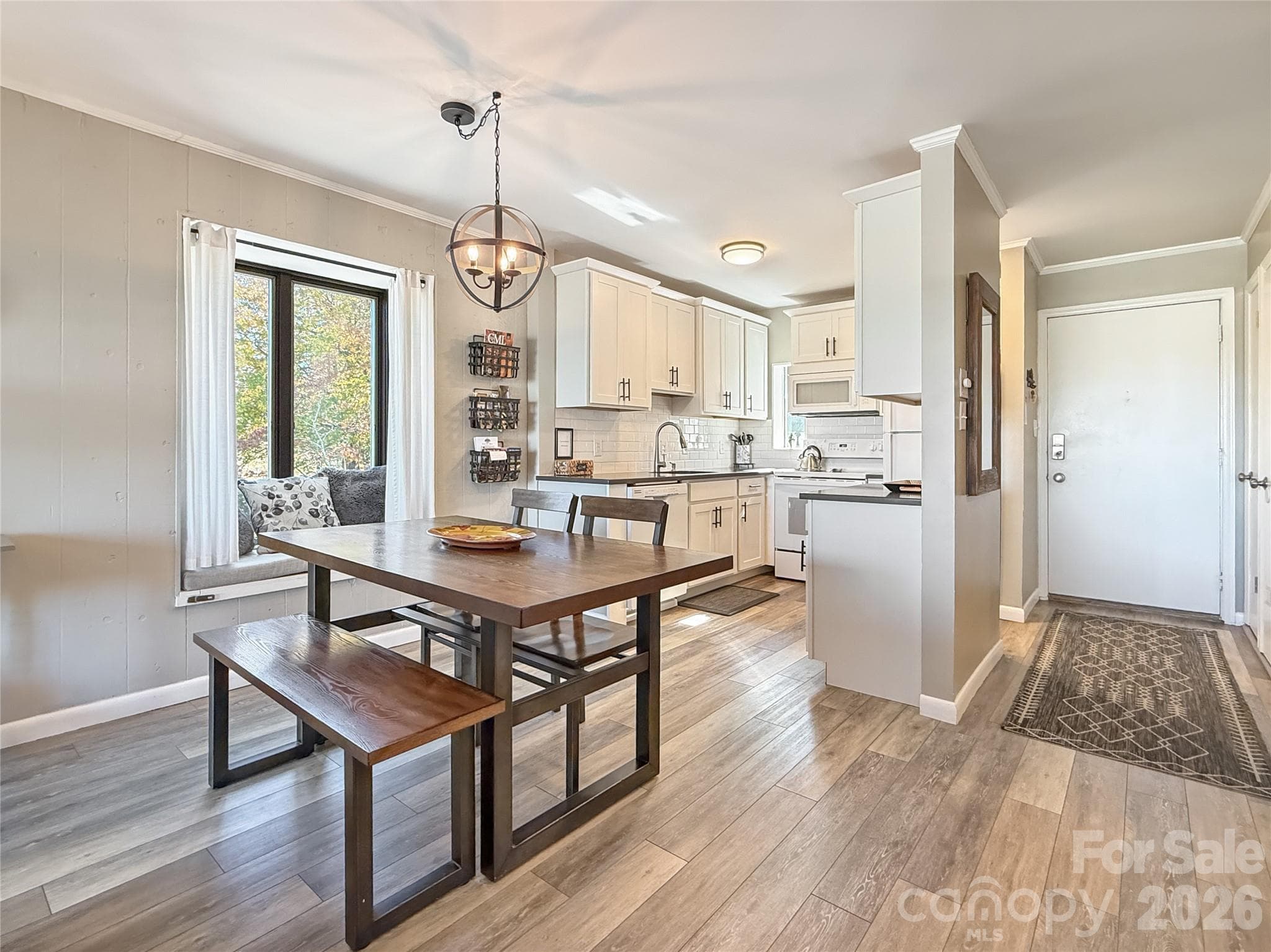 Condominium at 367 Skyleaf Drive, Sugar Mountain, photo 4 of 29