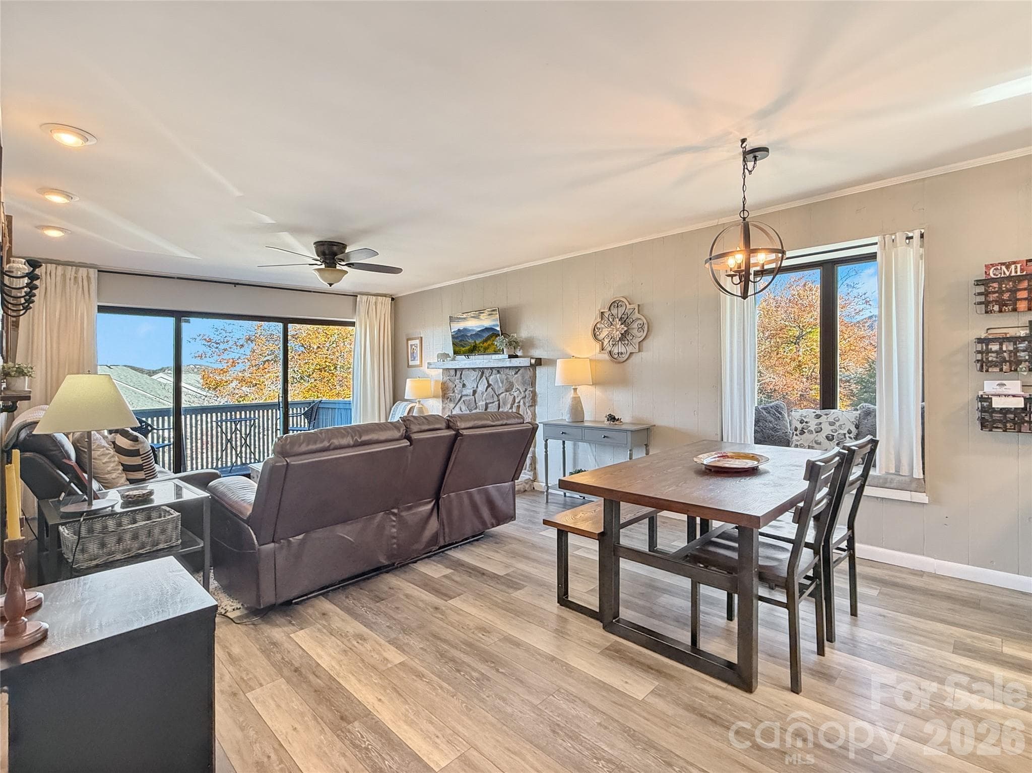 Condominium at 367 Skyleaf Drive, Sugar Mountain, photo 10 of 29