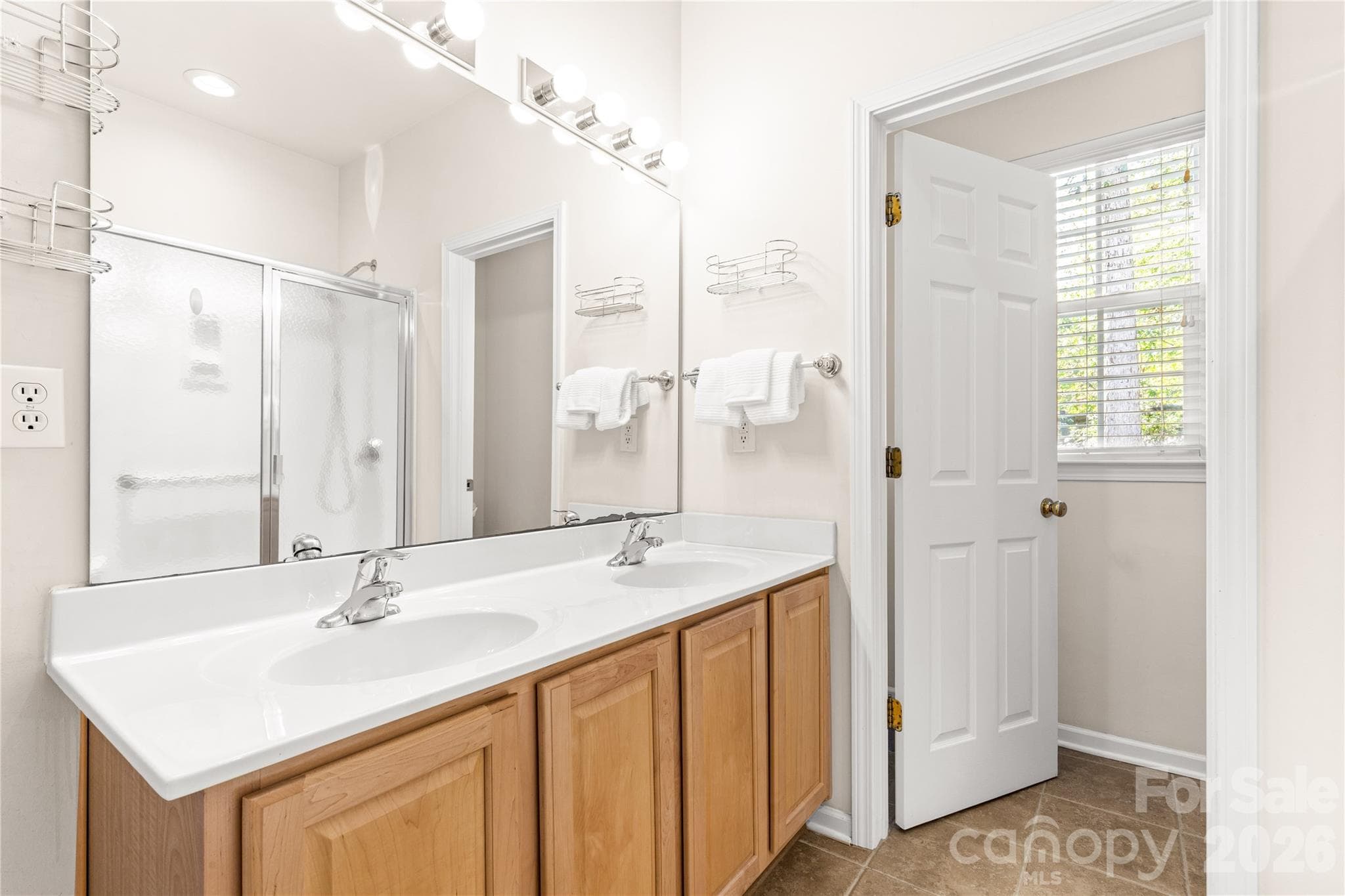 en-suite bathroom - 3820 Planters Watch Drive, Charlotte