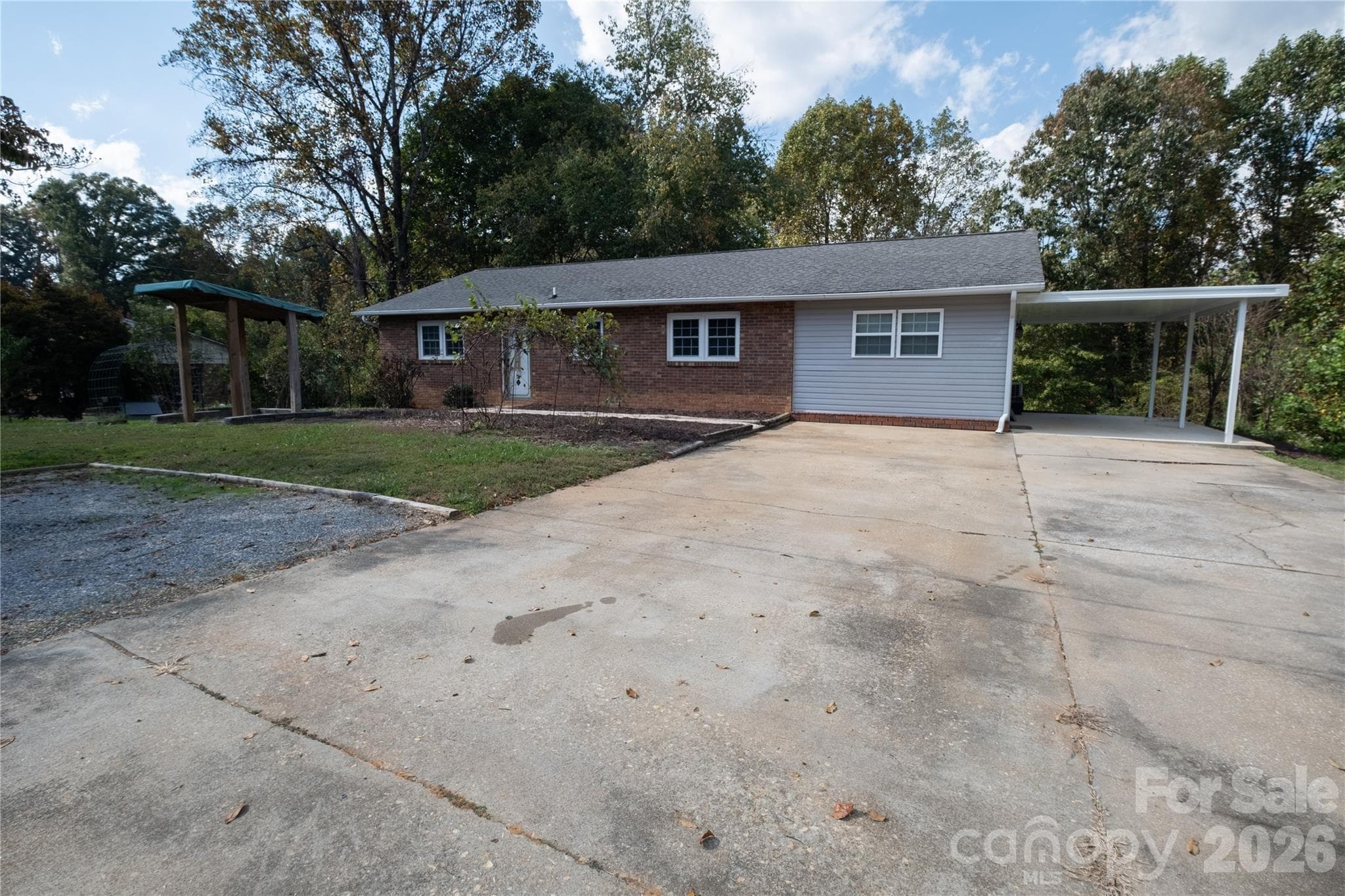 Single Family Residence at 292 McKinney Road, Marion, photo 4 of 41