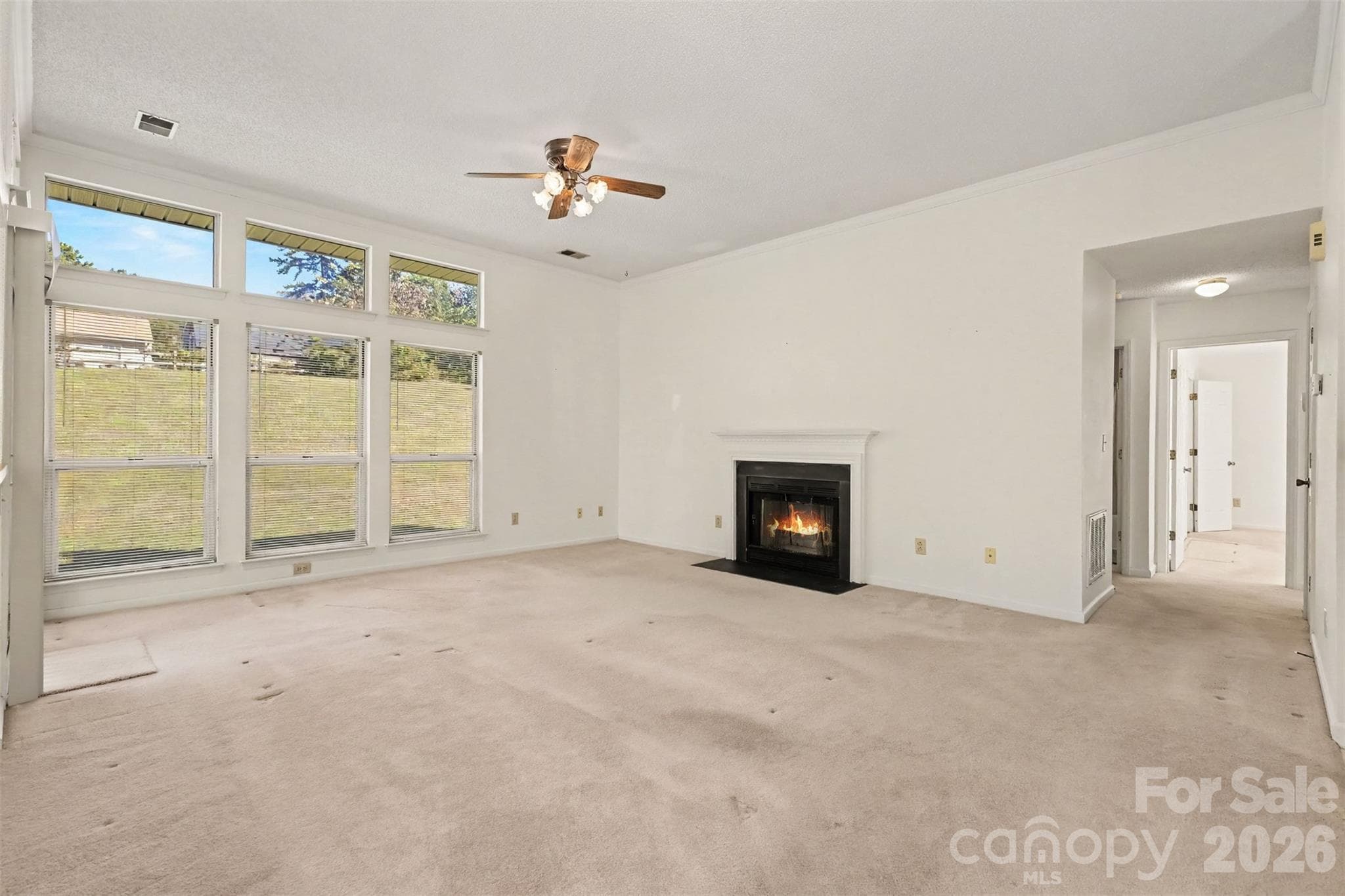 Single Family Residence at 5929 Old Meadow Road, Charlotte, photo 4 of 32