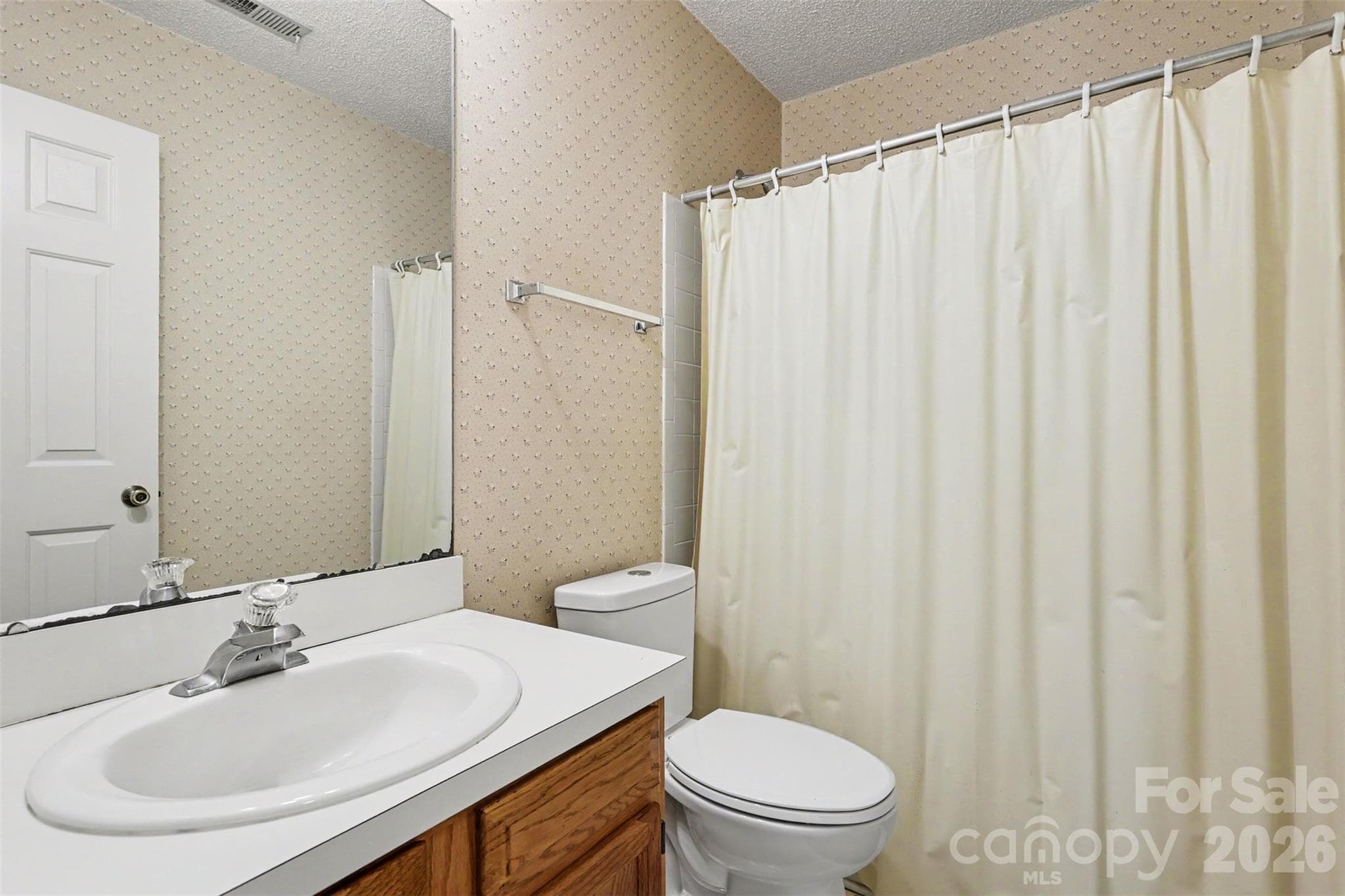 Bath 2 - 5929 Old Meadow Road, Charlotte