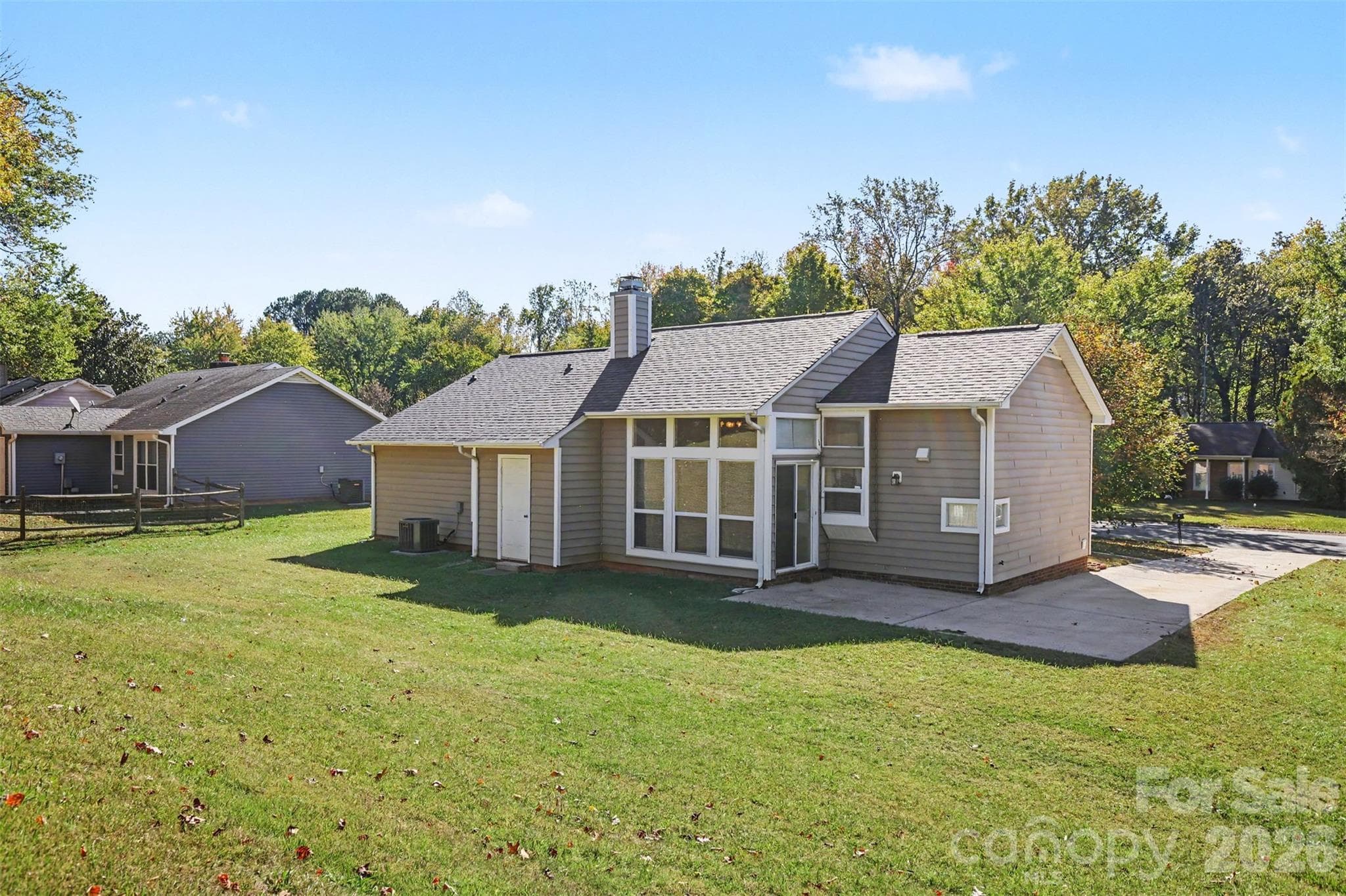 Single Family Residence at 5929 Old Meadow Road, Charlotte, photo 29 of 32