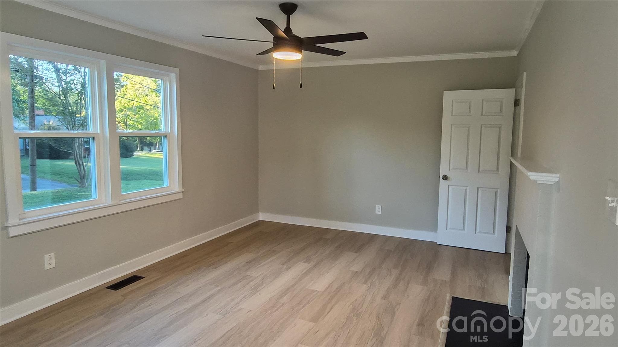 Single Family Residence at 1569 Converse Street, Lancaster, photo 2 of 18