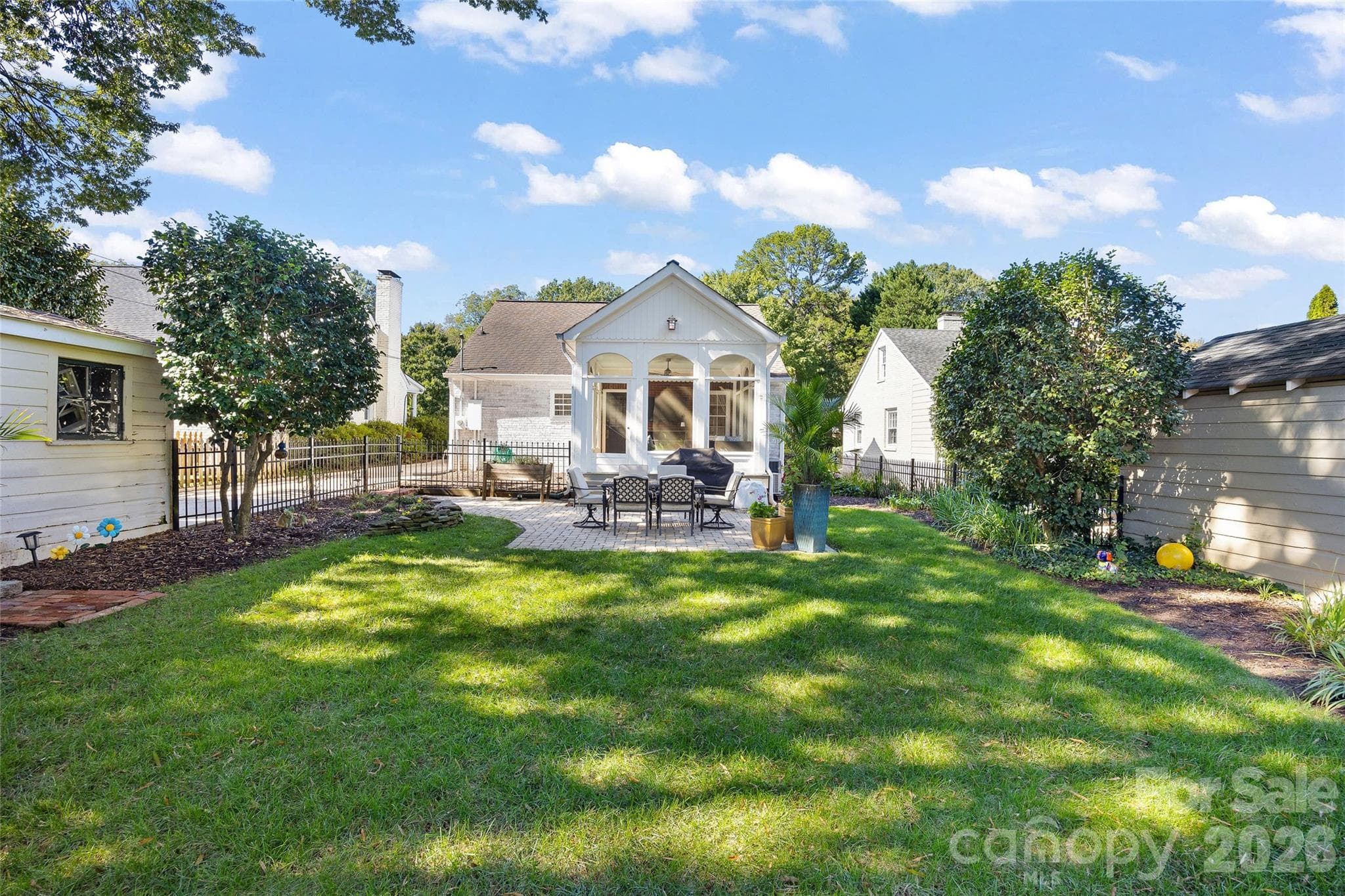 Single Family Residence at 1922 Club Road, Charlotte, photo 38 of 40