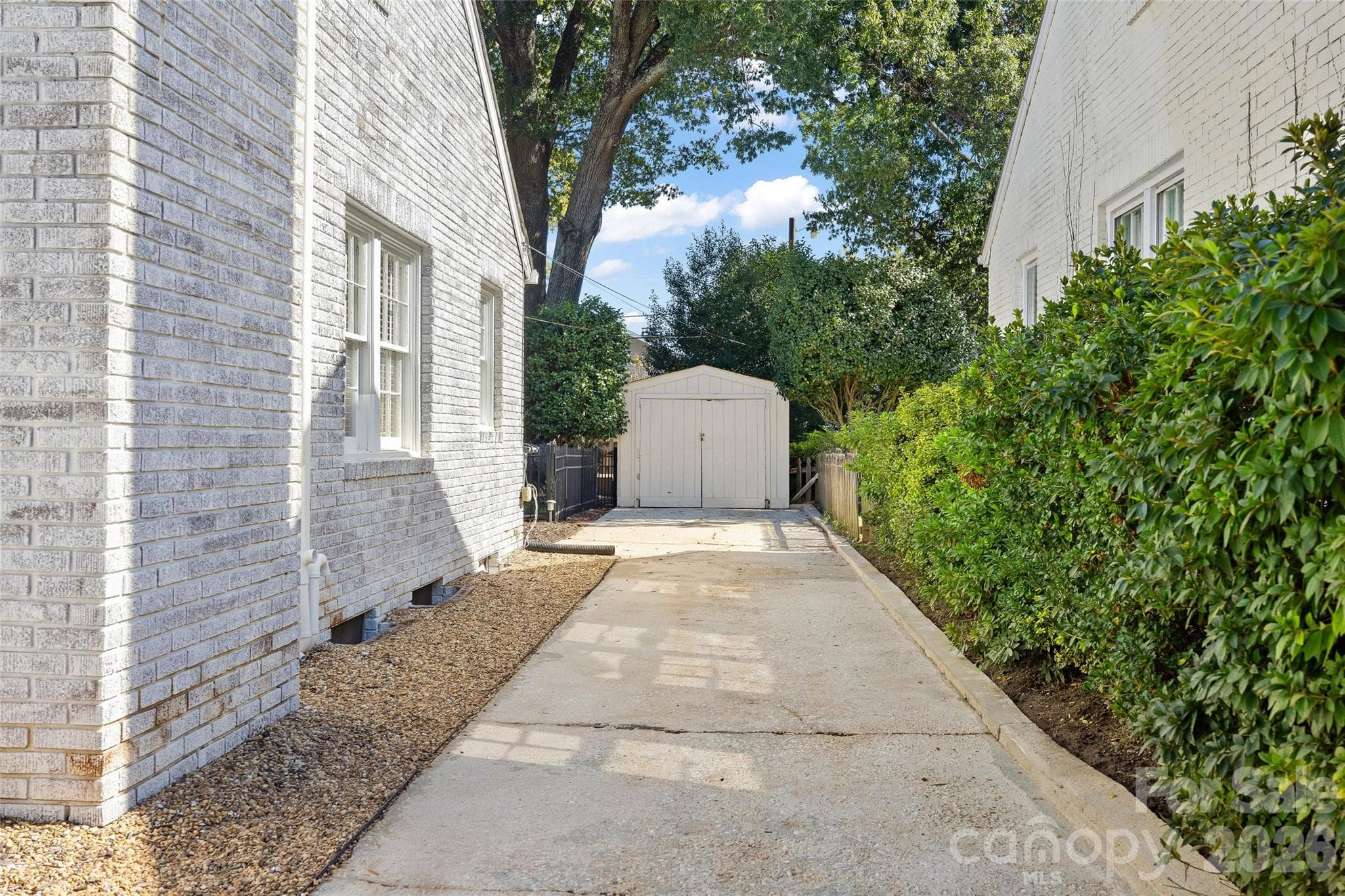 Single Family Residence at 1922 Club Road, Charlotte, photo 39 of 40