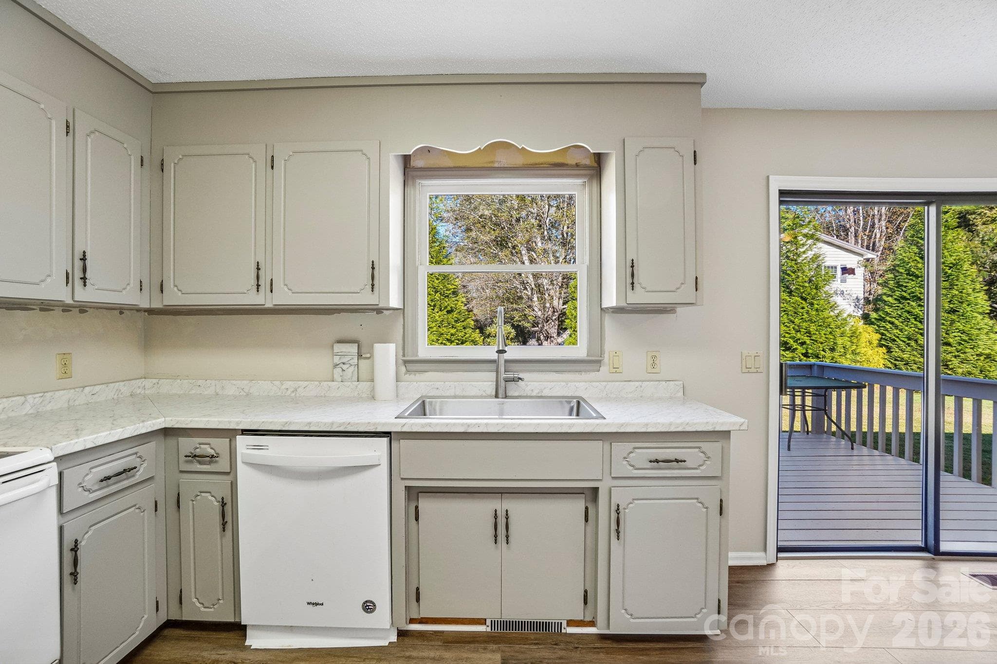 Single Family Residence at 35 Lisam Way, Etowah, photo 12 of 33