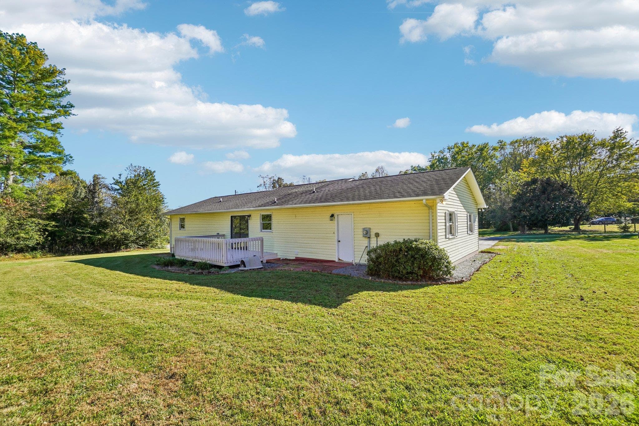 Single Family Residence at 35 Lisam Way, Etowah, photo 30 of 33