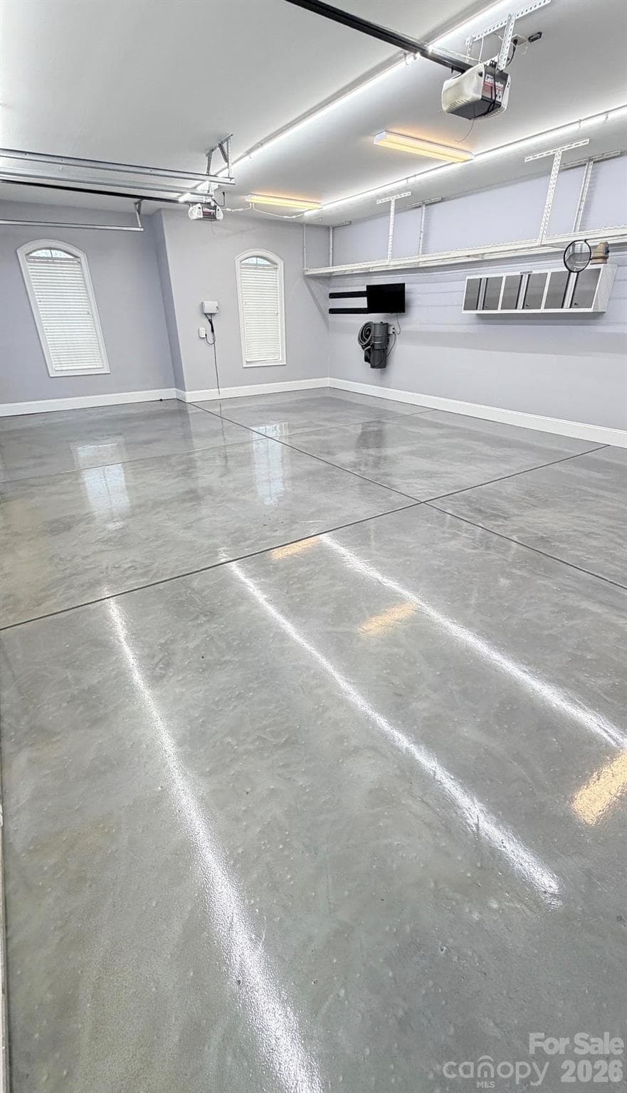 Not your average garage! - 470 Swift Creek Cove, Lake Wylie