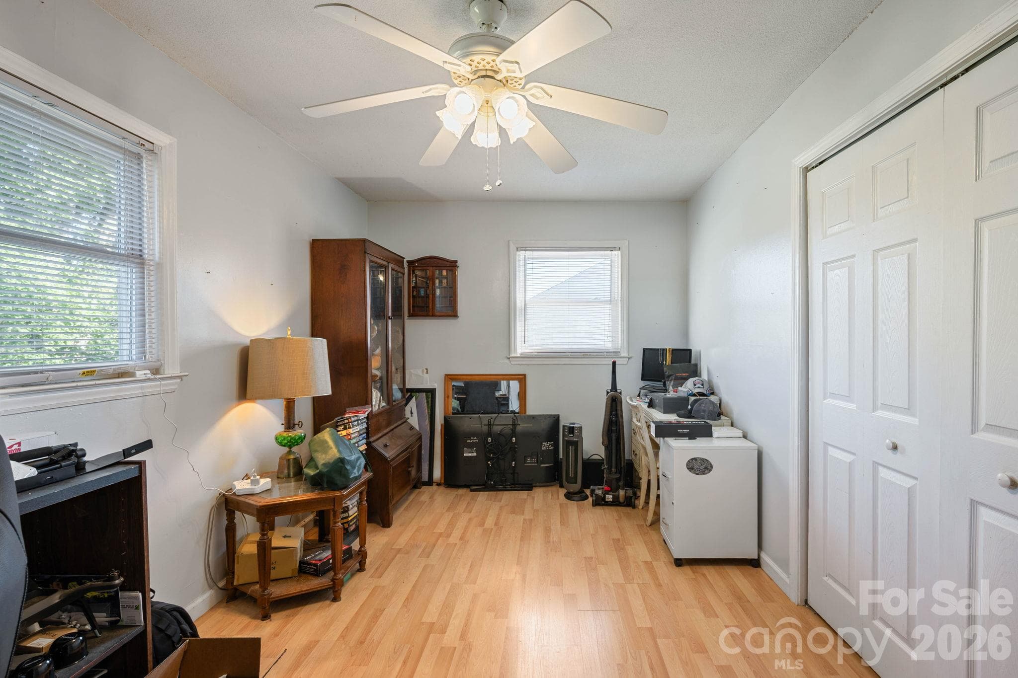 Single Family Residence at 5507 Valley Field Road, Hickory, photo 14 of 31