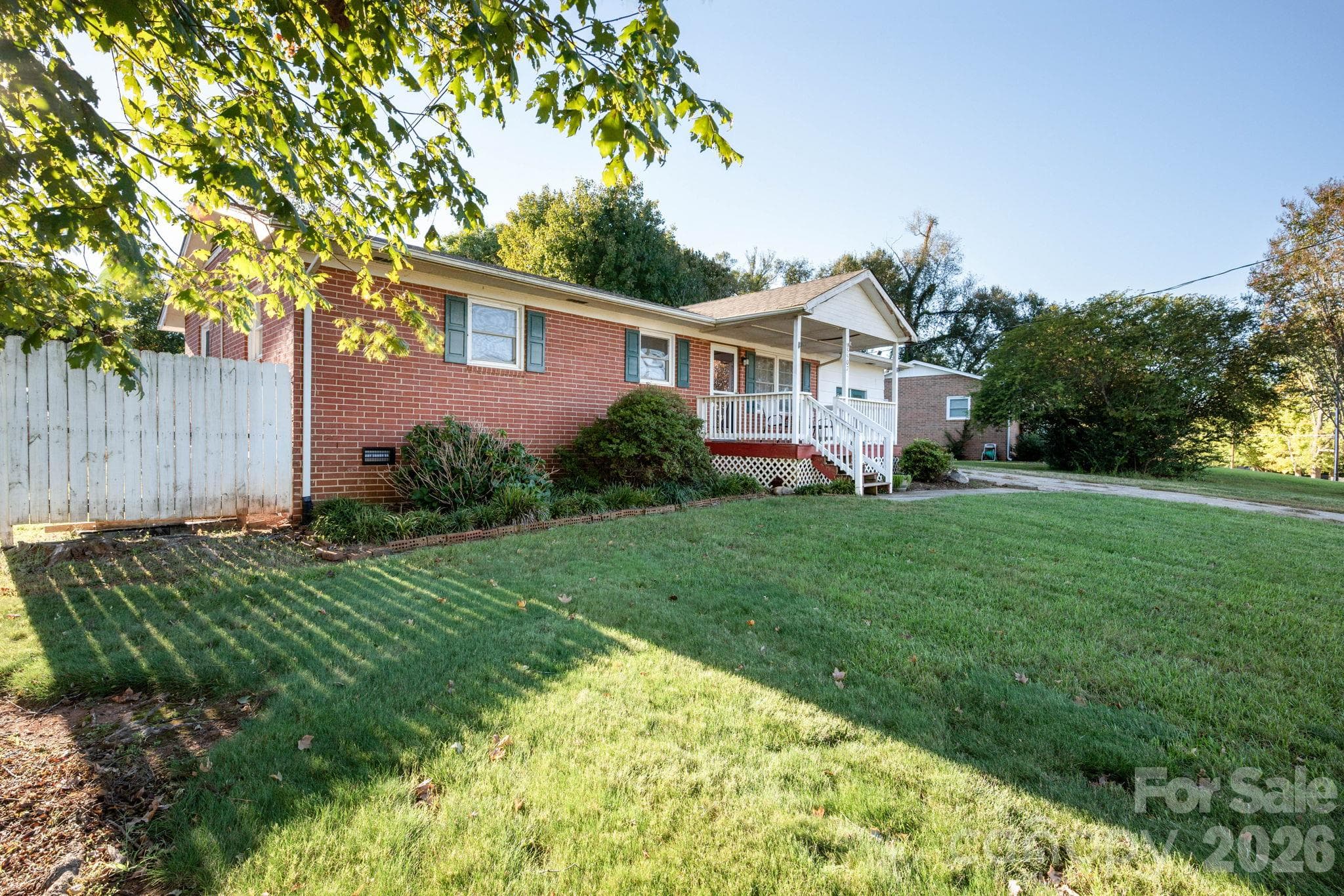 Single Family Residence at 5507 Valley Field Road, Hickory, photo 23 of 31