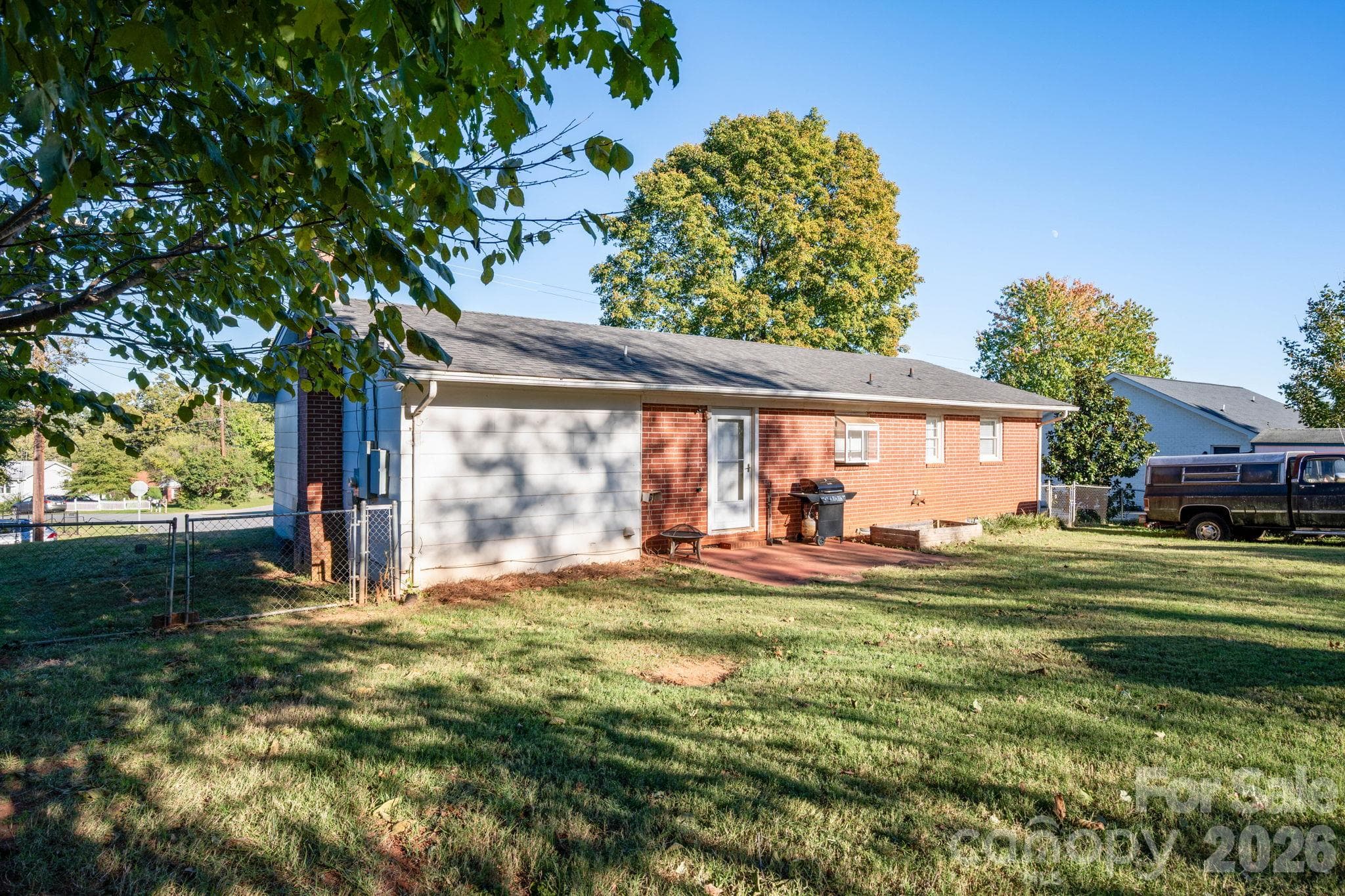 Single Family Residence at 5507 Valley Field Road, Hickory, photo 26 of 31