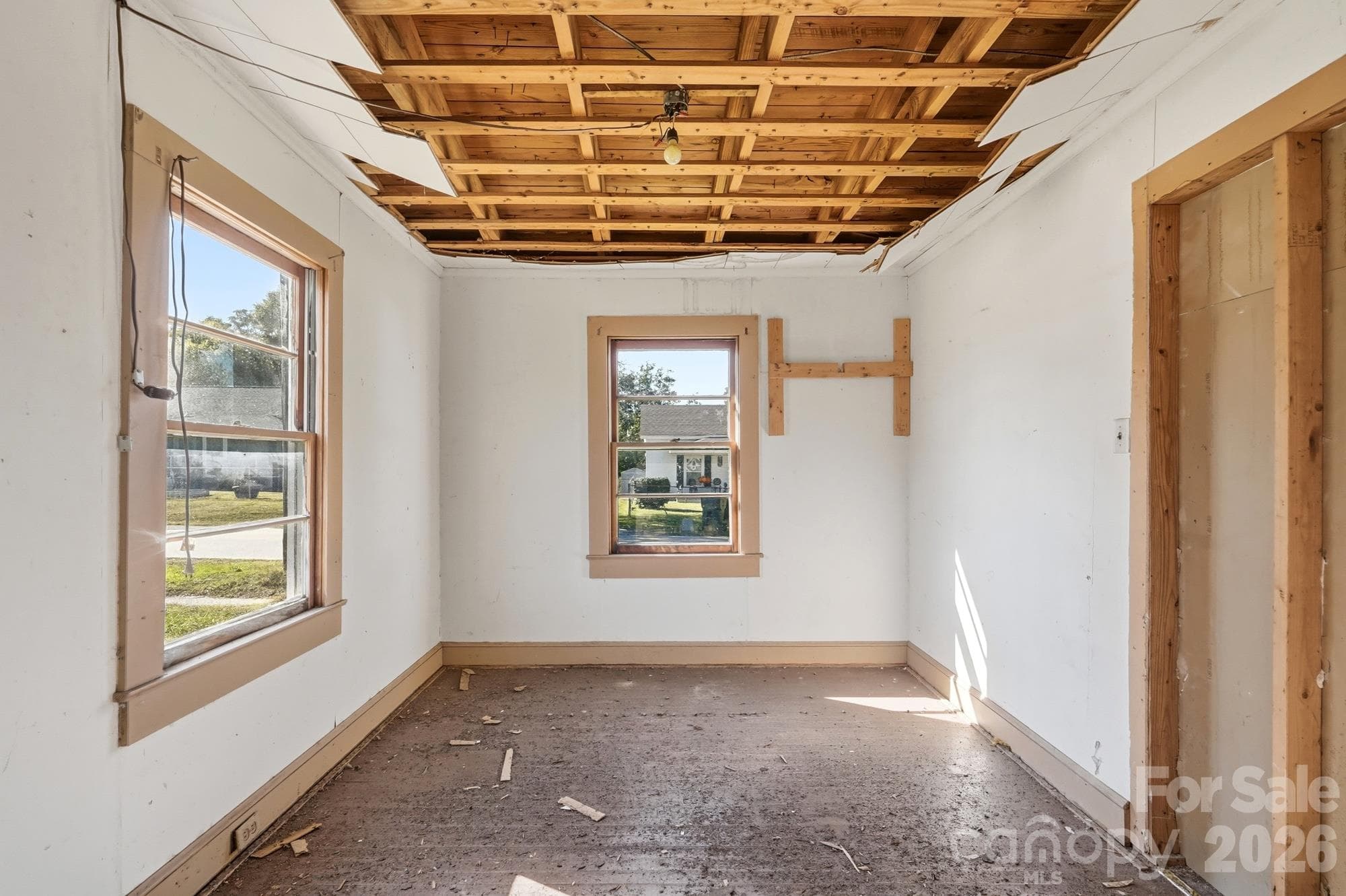 Single Family Residence at 706 Old North Main Street, Clover, photo 14 of 41