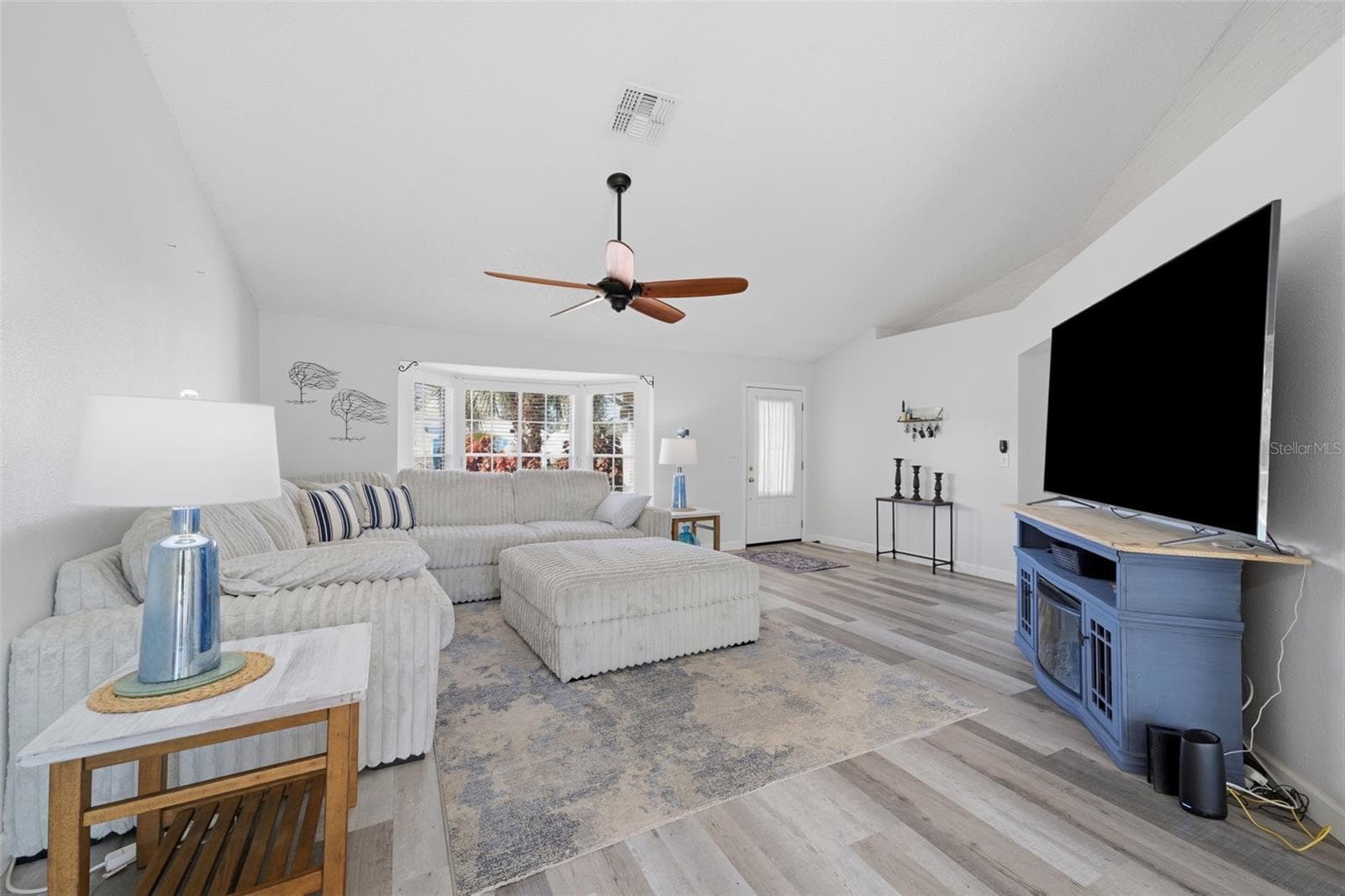 Living Room - 1388 HASTINGS RD, SPRING HILL