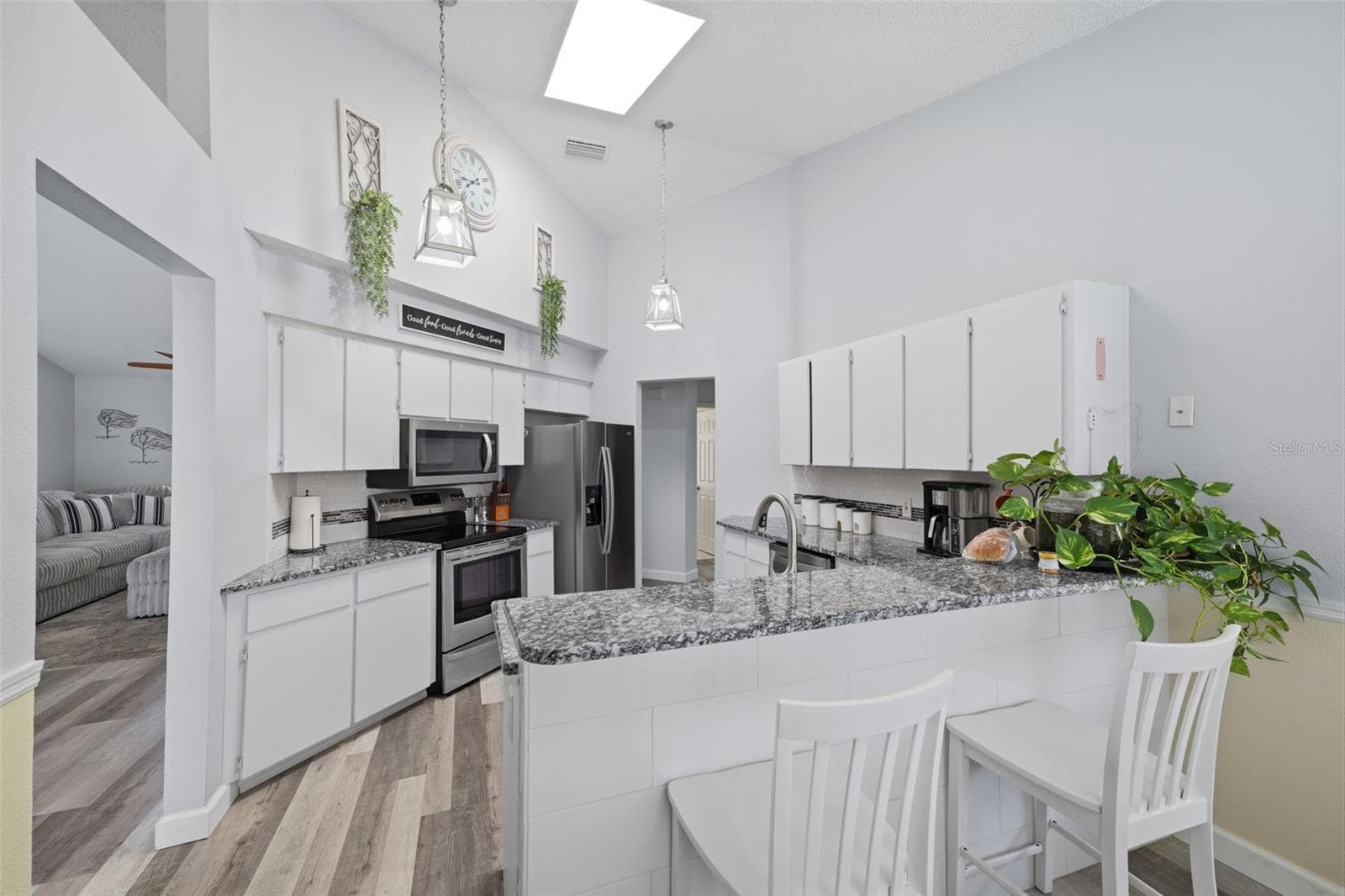 Kitchen - 1388 HASTINGS RD, SPRING HILL