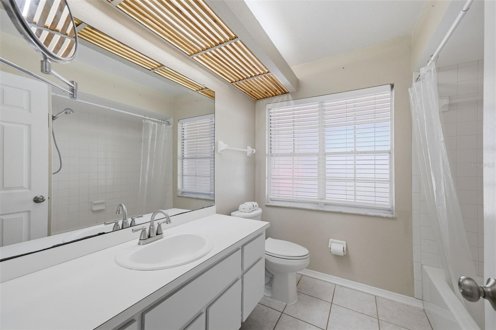 Bathroom 2 - 1388 HASTINGS RD, SPRING HILL