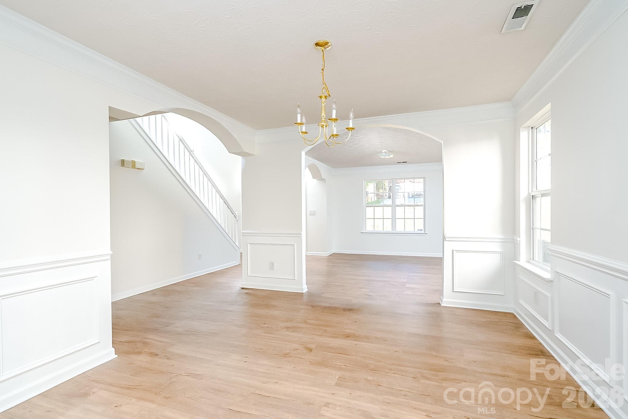 Single Family Residence at 5124 Eagle Creek Drive, Charlotte, photo 11 of 42