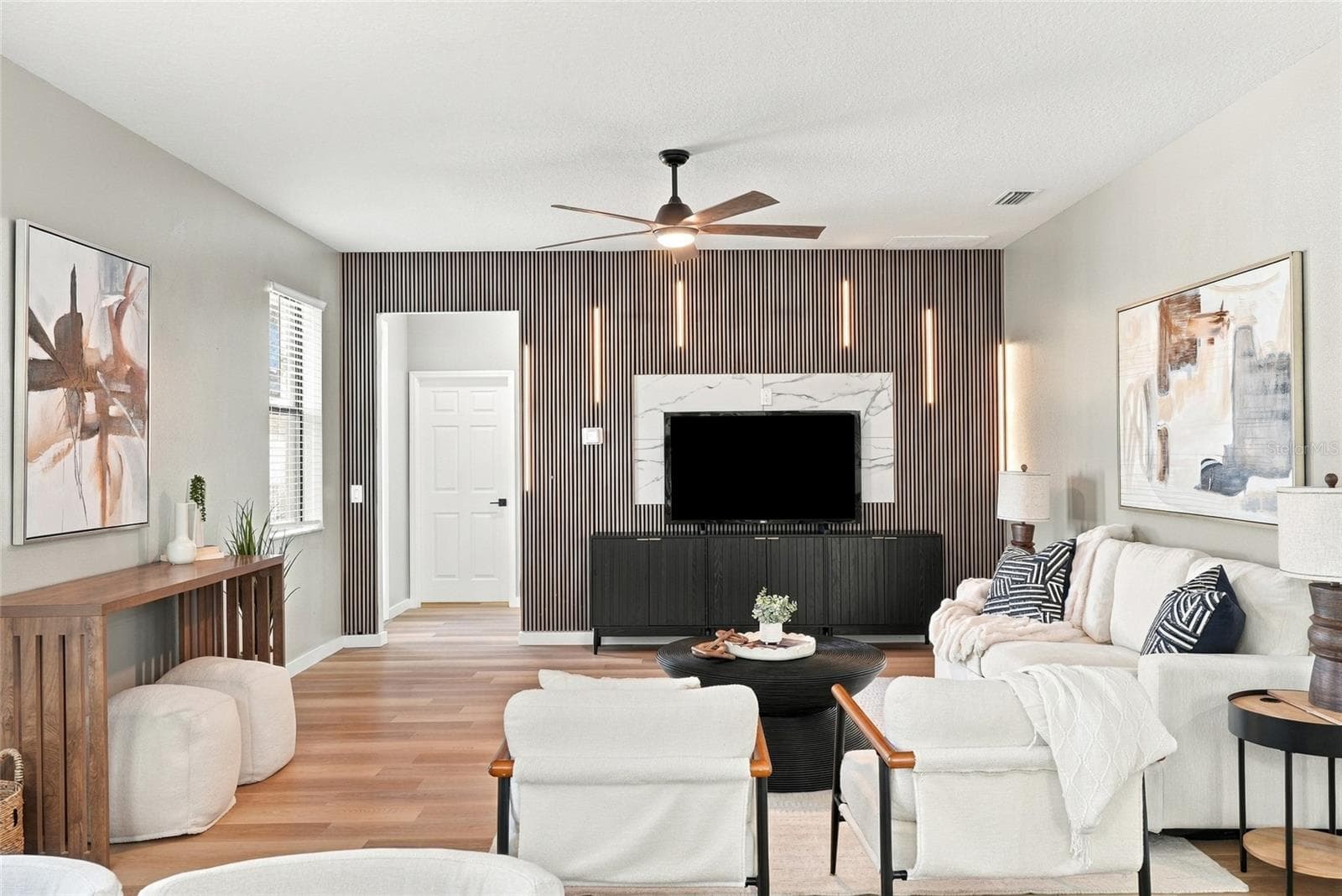 Living Room - 1306 GARDEN STONE LN, BRANDON