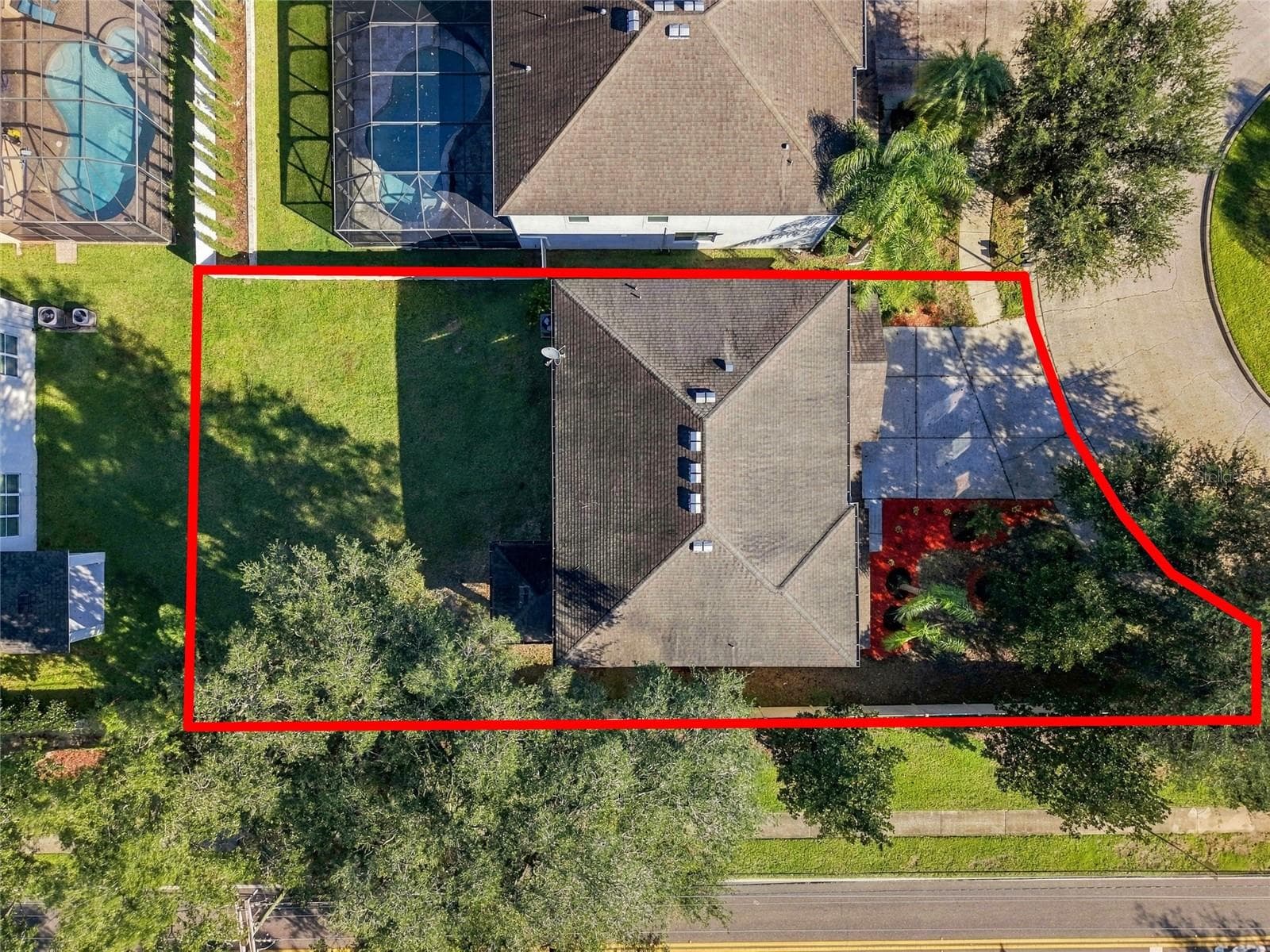Single Family Residence at 1306 GARDEN STONE LN, BRANDON, photo 51 of 60