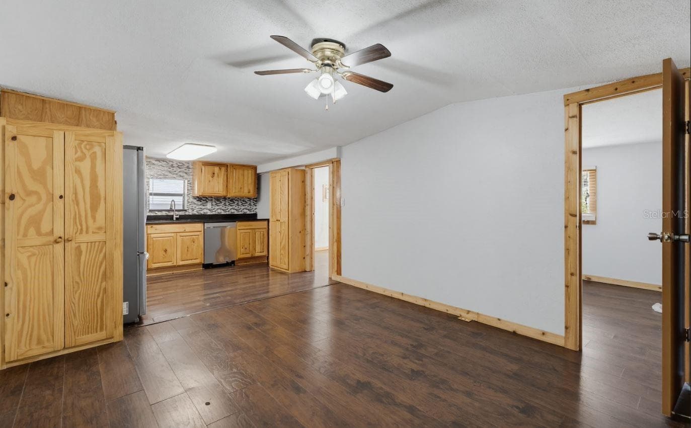 Mobile Home at 4106 WEDGEMERE DR, TAMPA, photo 15 of 50