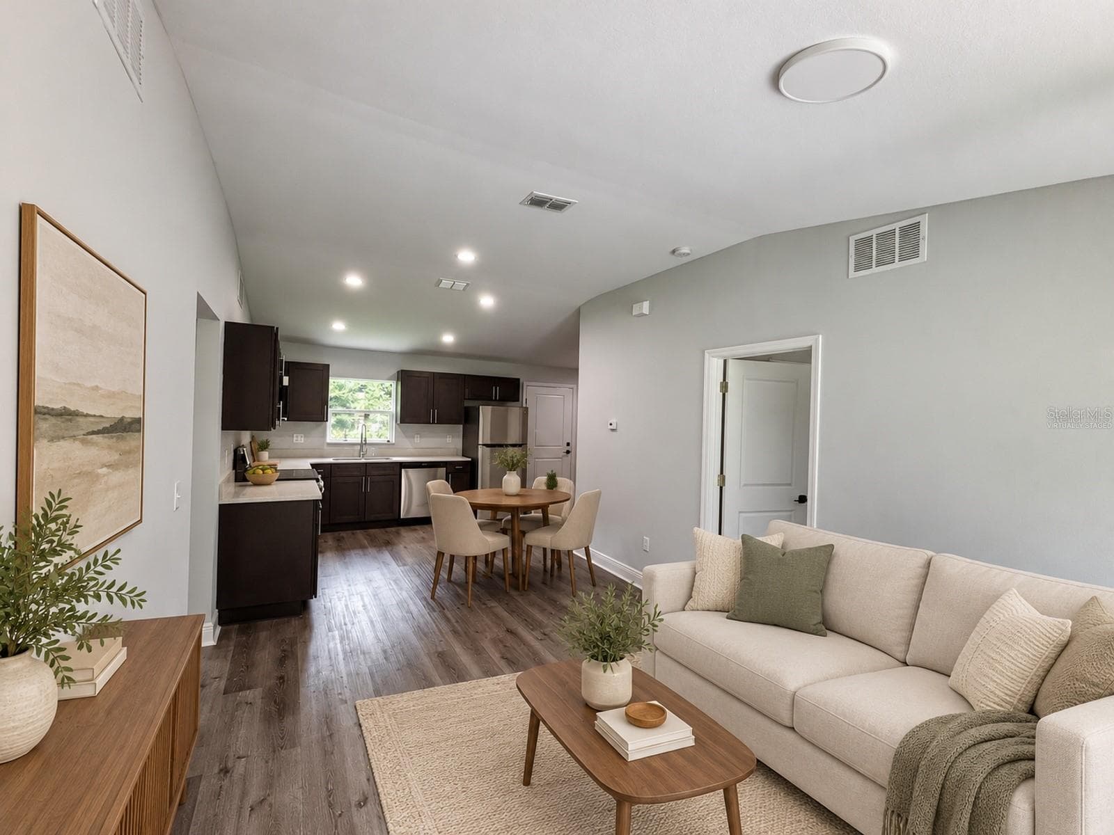 Virtually staged - 244 TANAGER AVE, SEBRING