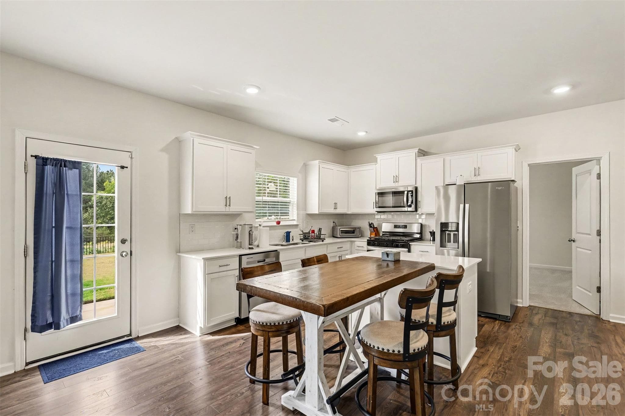 Single Family Residence at 7943 Stonehouse Drive, Gastonia, photo 12 of 45