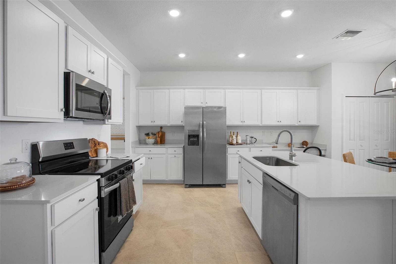 Single Family Residence at 17722 HADEN CV, PARRISH, photo 24 of 43