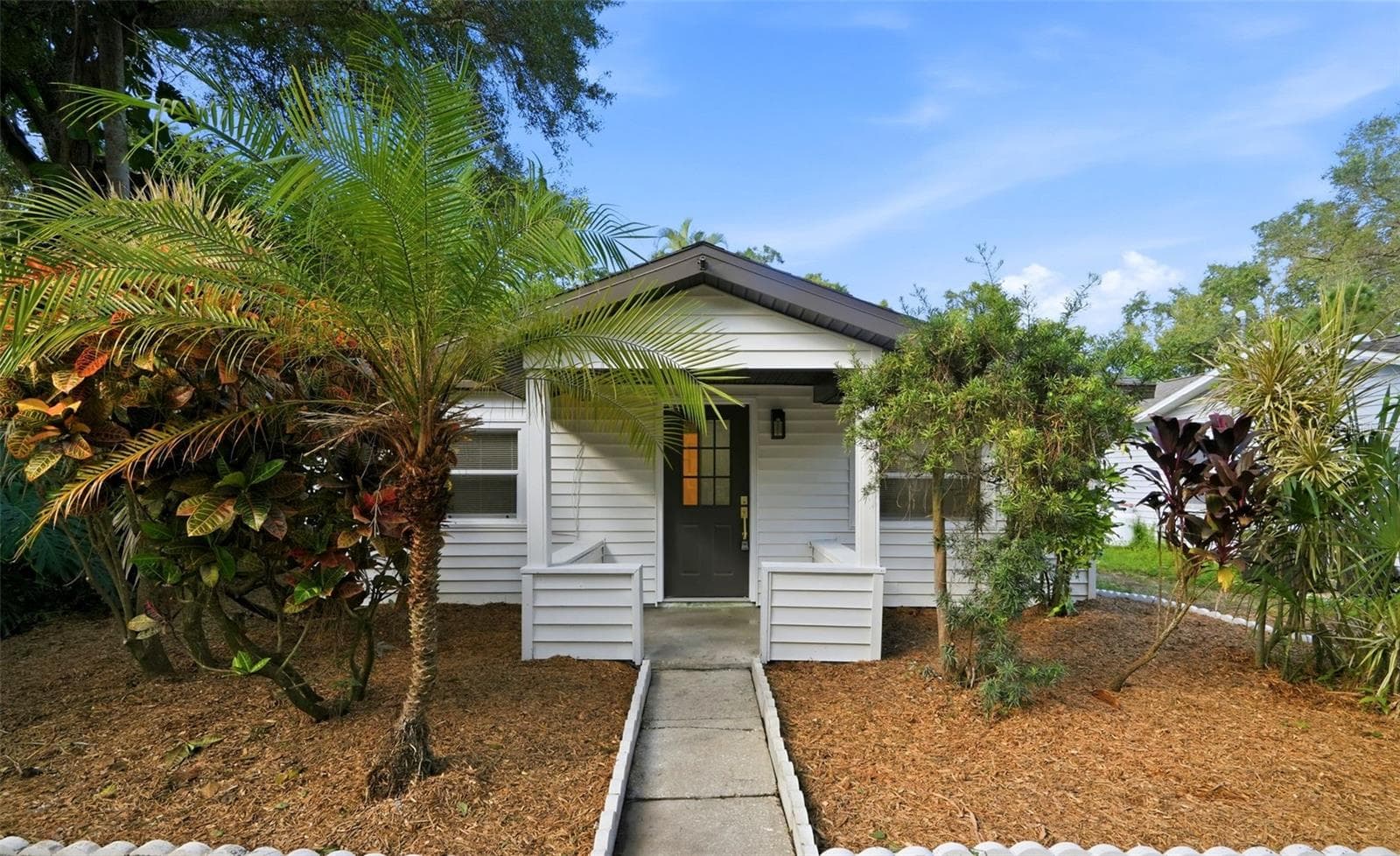Single Family Residence at 7909 49TH AVE N, ST PETERSBURG, photo 2 of 28