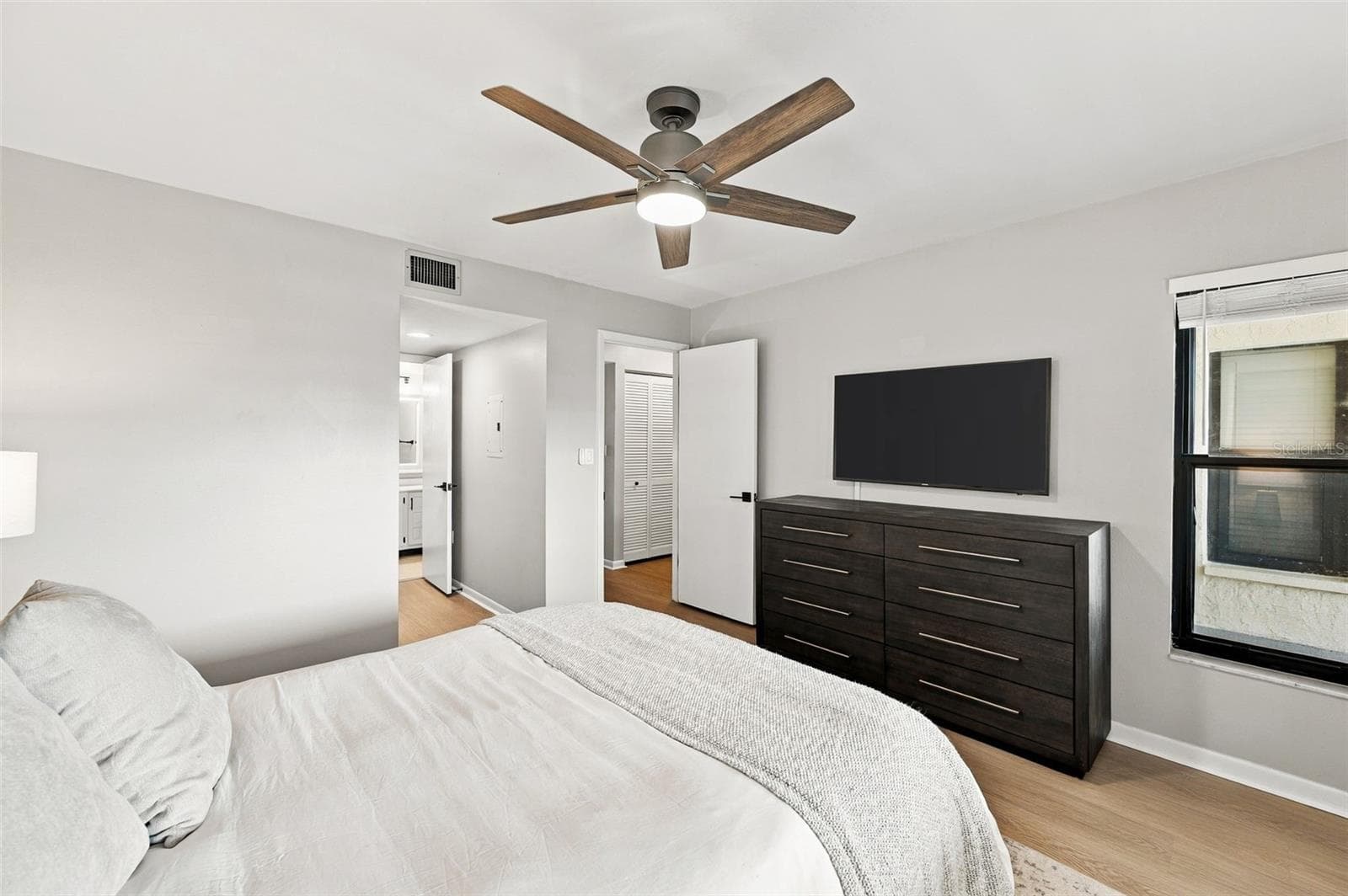 Condominium at 106 1ST ST E #113, TIERRA VERDE, photo 23 of 55