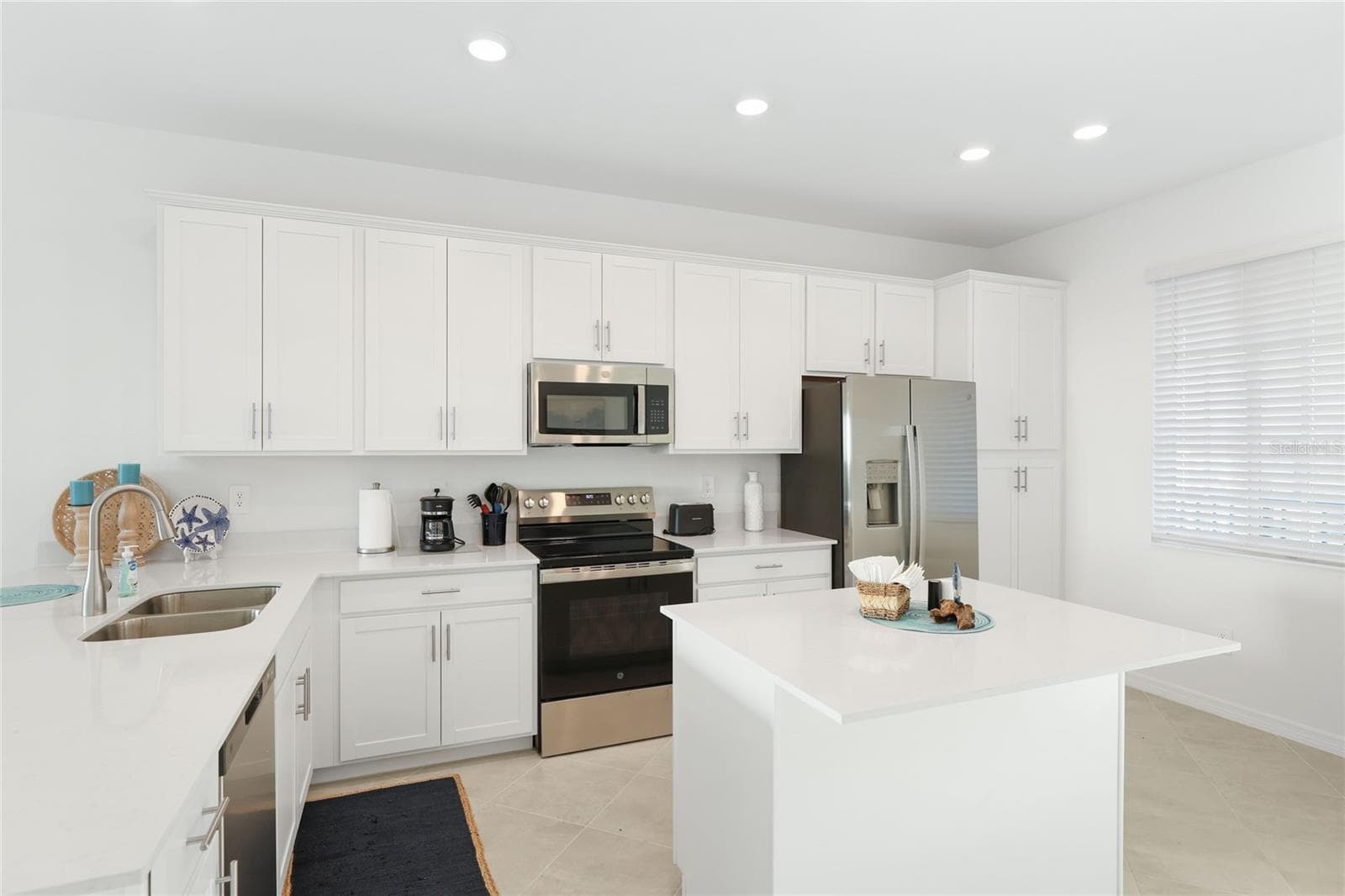 Condominium at 17630 OPAL SAND DR #404, VENICE, photo 7 of 72