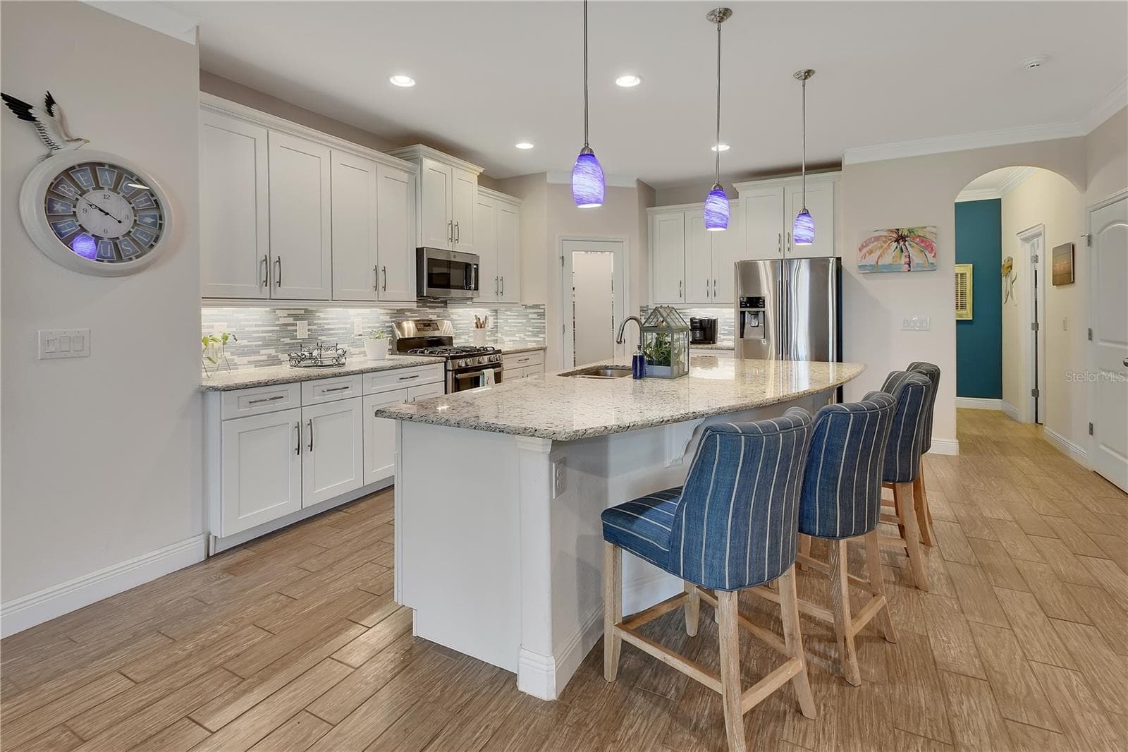 Tons of cabinets - 126 MYRTLEBERRY LN, DELAND