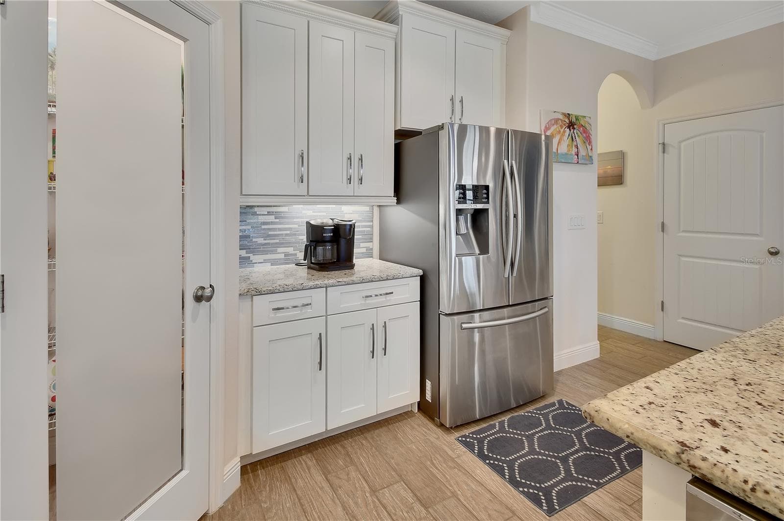 Walk-in pantry - 126 MYRTLEBERRY LN, DELAND