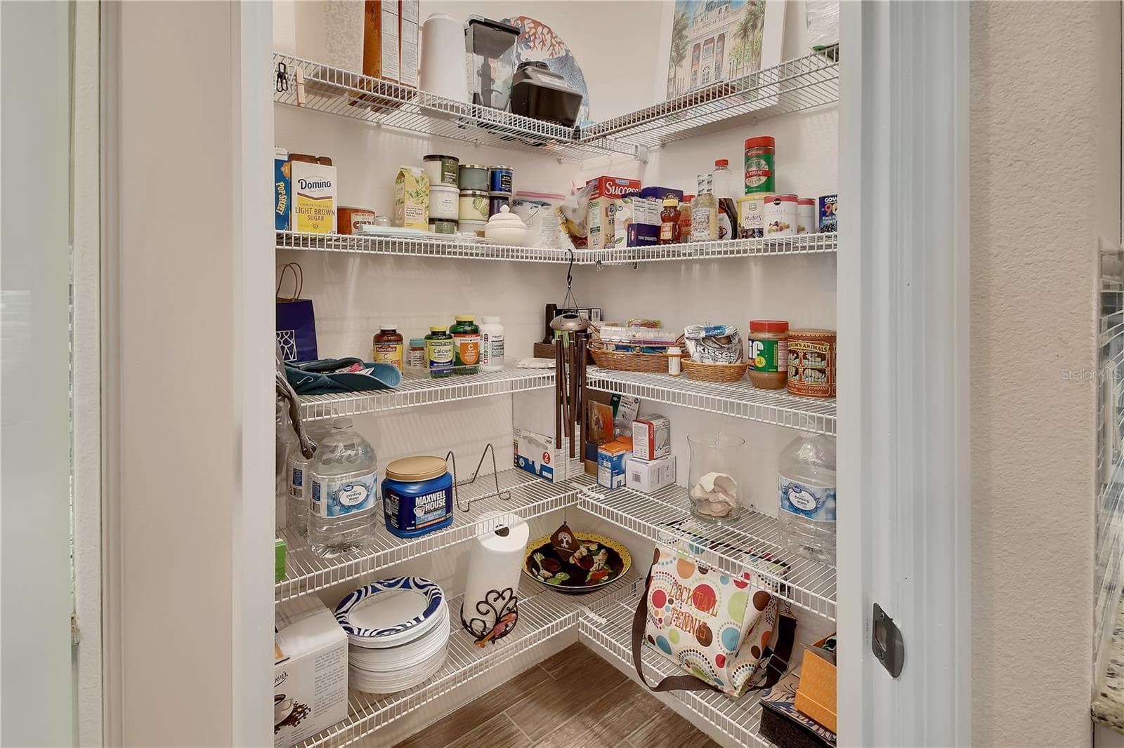 Pantry - 126 MYRTLEBERRY LN, DELAND
