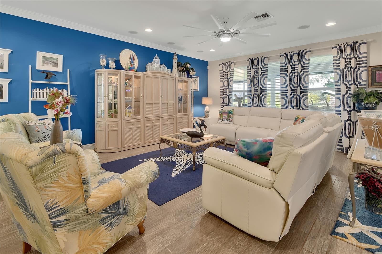 Living area - 126 MYRTLEBERRY LN, DELAND