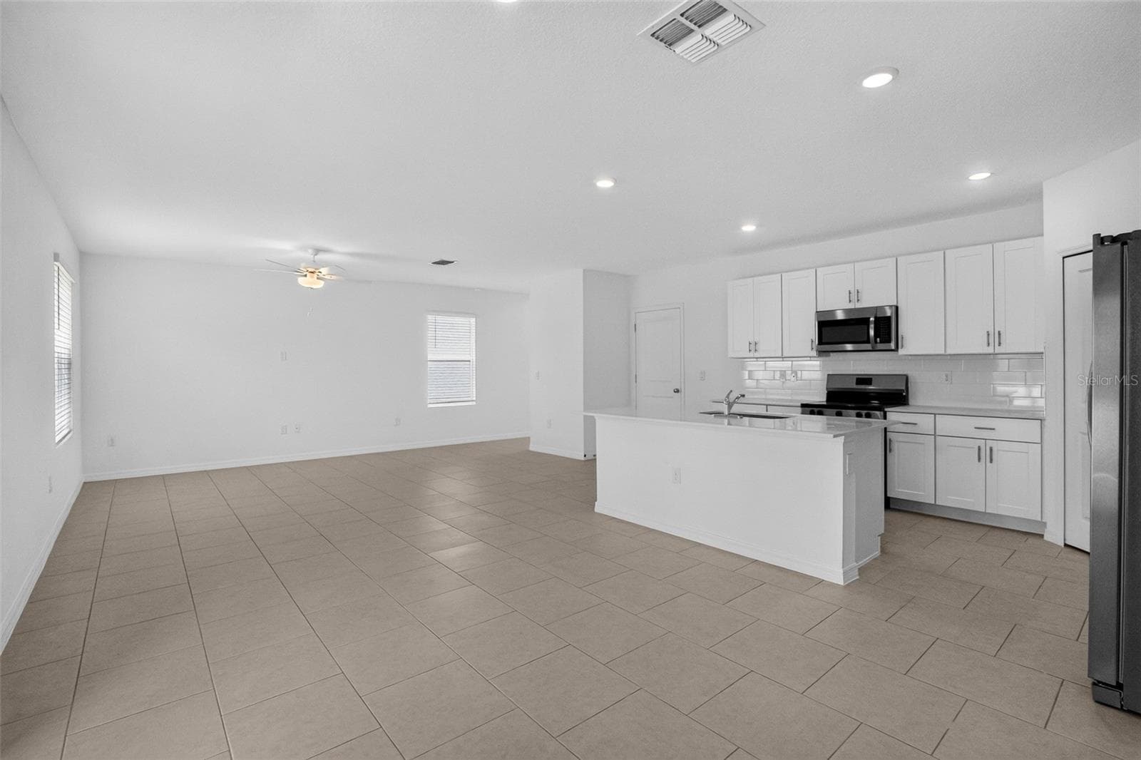Single Family Residence at 18127 MELLON ST, PARRISH, photo 4 of 19