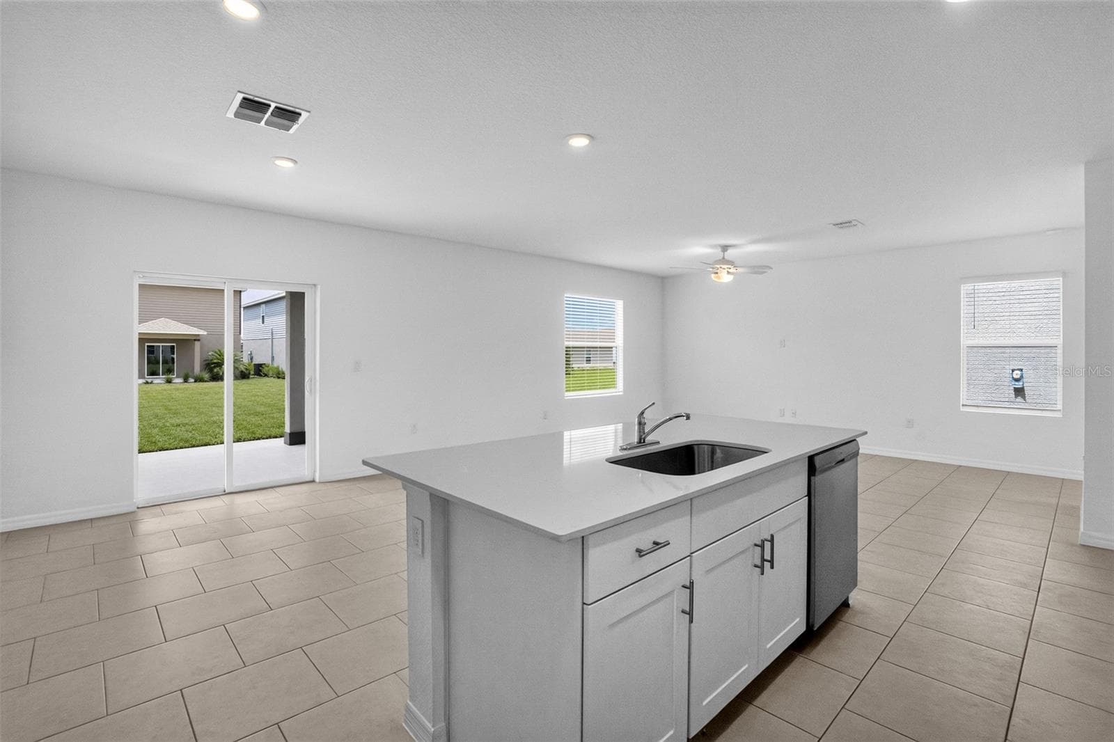 Single Family Residence at 18127 MELLON ST, PARRISH, photo 6 of 19