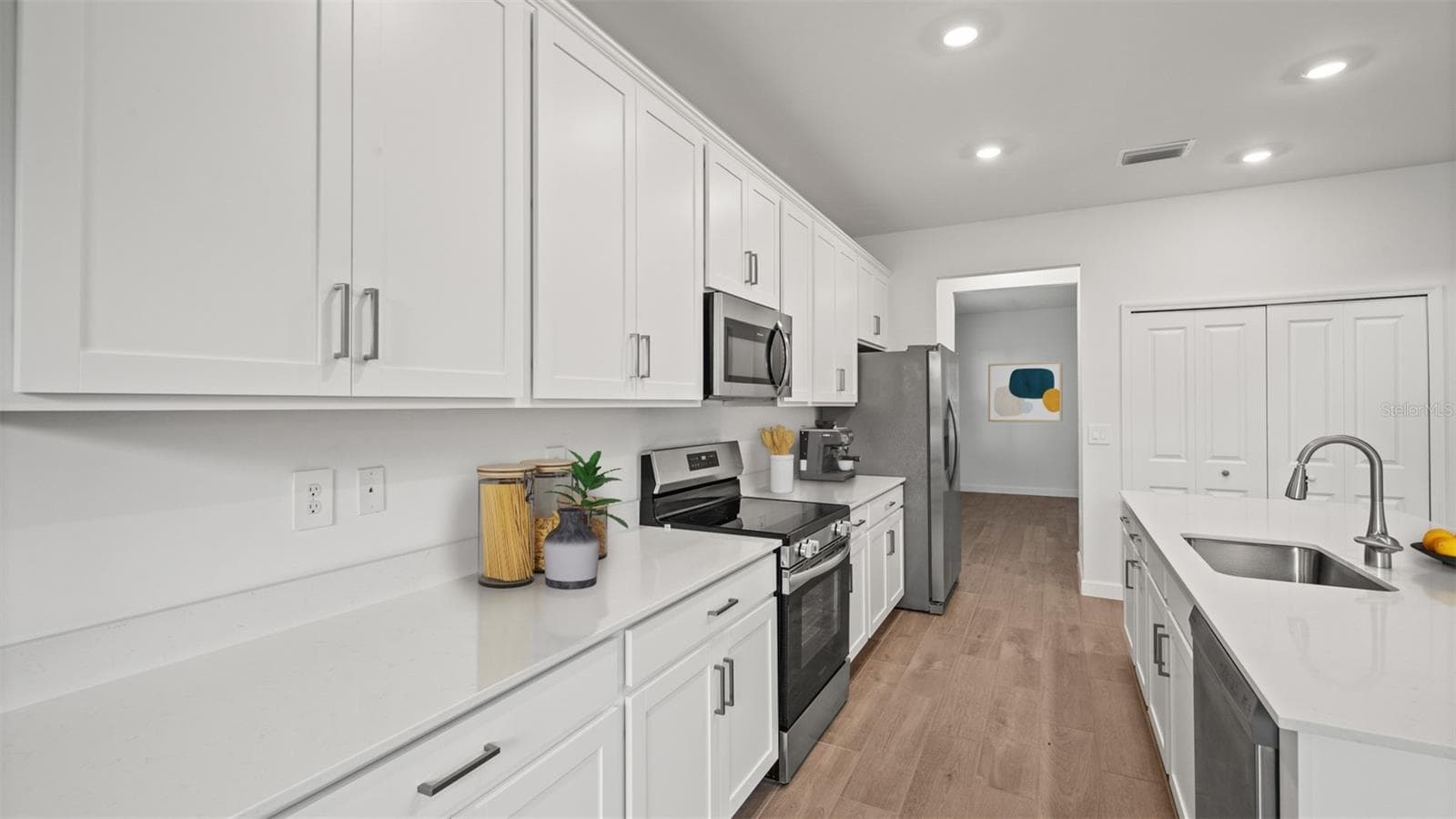 Single Family Residence at 2805 SWEET PEPPER WAY, PARRISH, photo 3 of 16