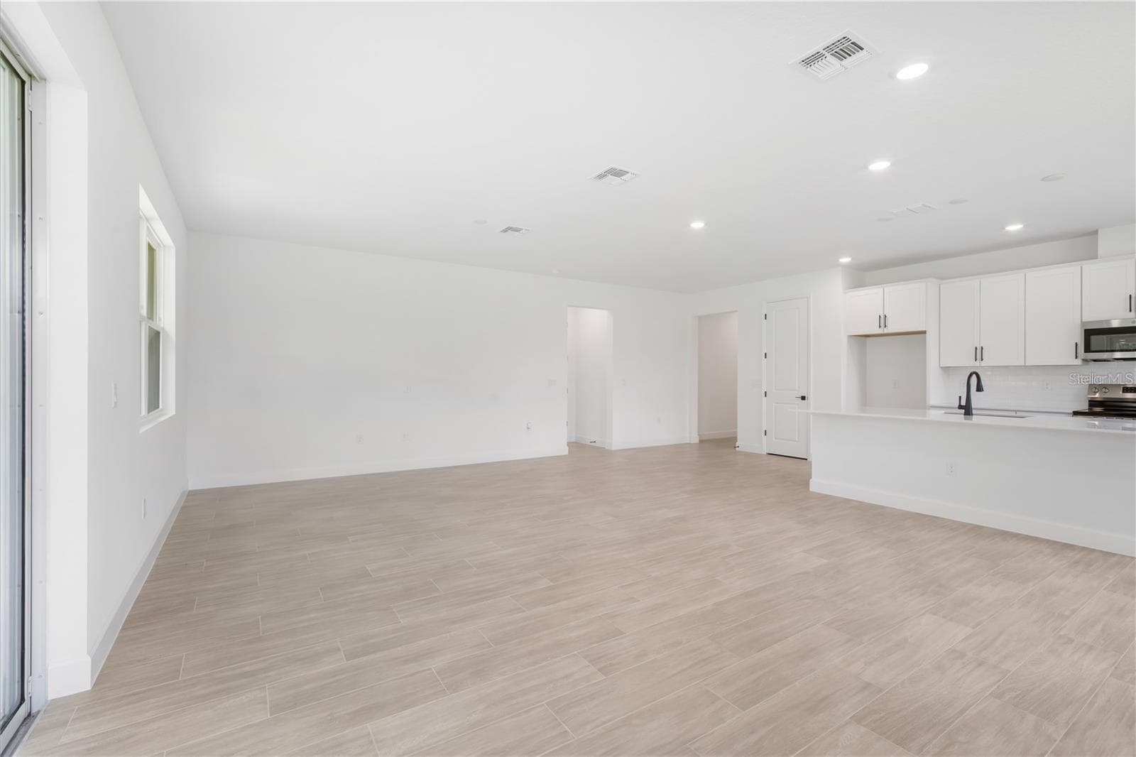 Single Family Residence at 9109 PLAYERS, WEEKI WACHEE, photo 11 of 31