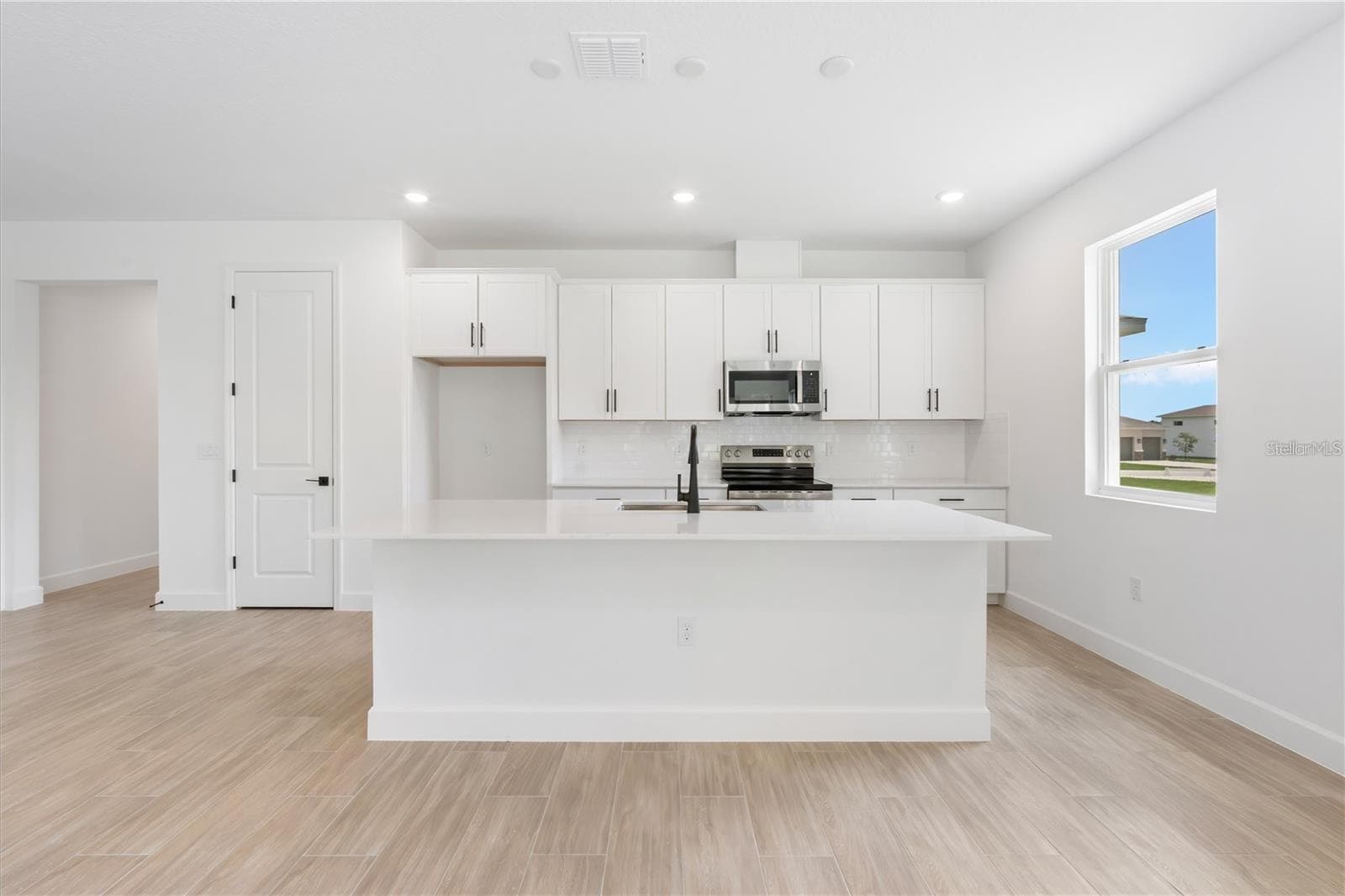 Single Family Residence at 9109 PLAYERS, WEEKI WACHEE, photo 13 of 31