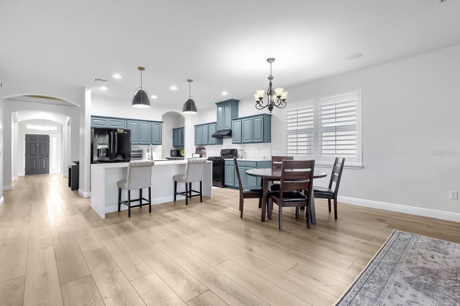 Single Family Residence at 17735 BRIGHT WHEAT DR, LITHIA, photo 11 of 27
